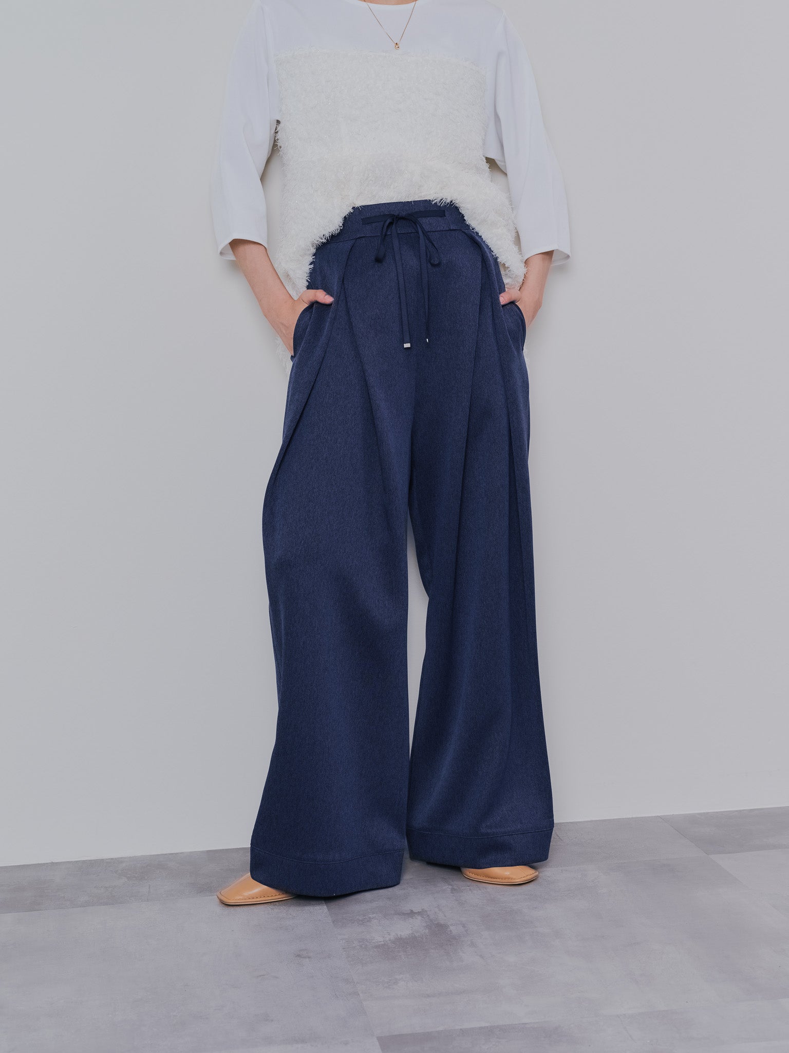te+.(テト) tenjiku WOMEN dark navy フロントリボンワイドタックパンツ [603330] navy