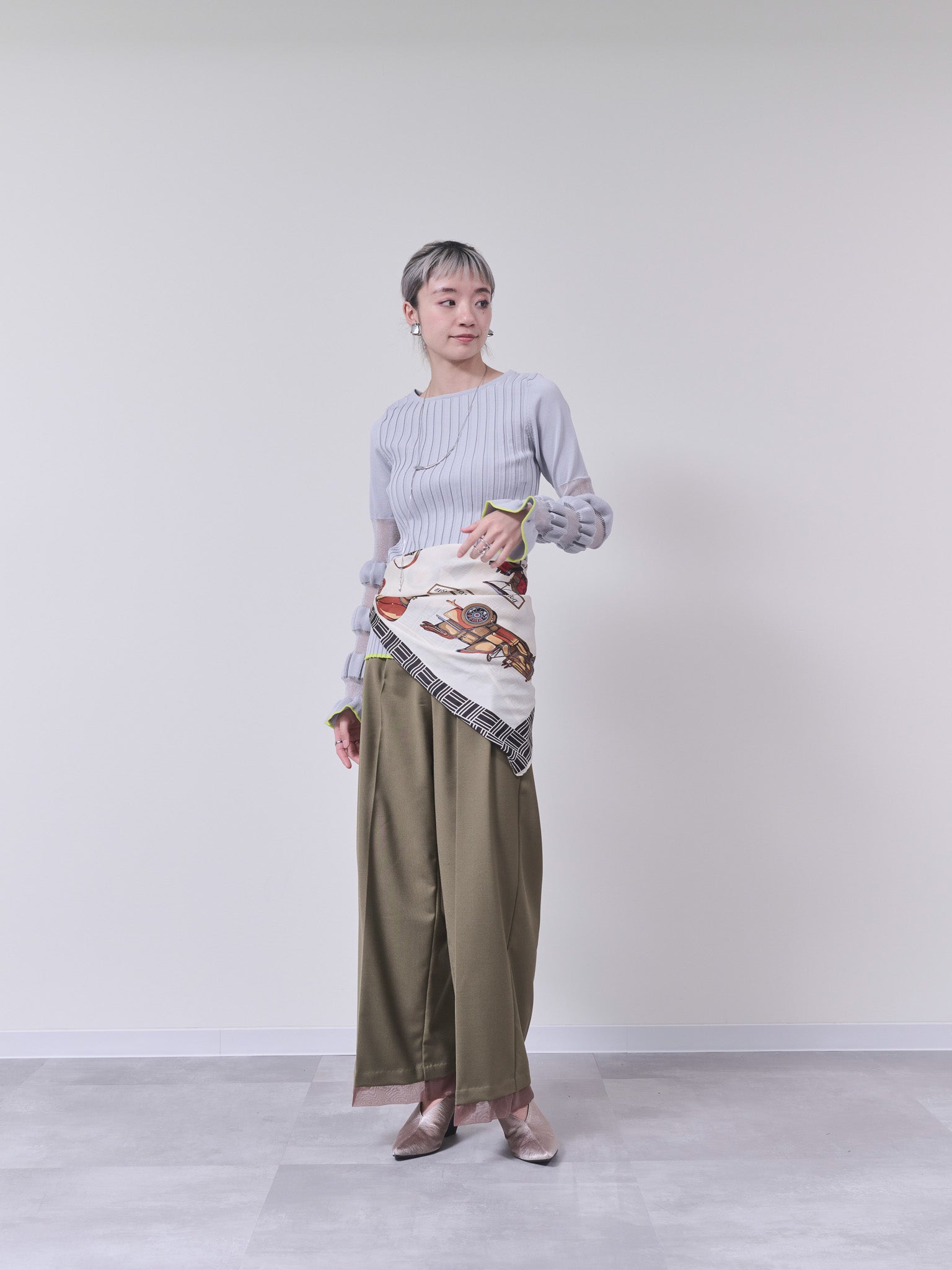ヘムシアーパンツ　[605521] khaki