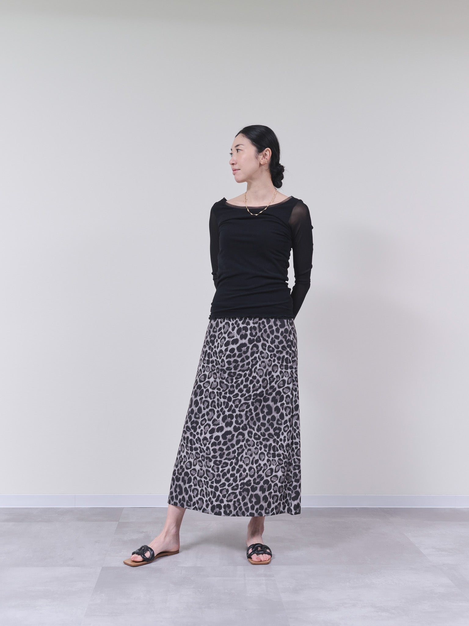 ソフトチュールトップス　[608296] black