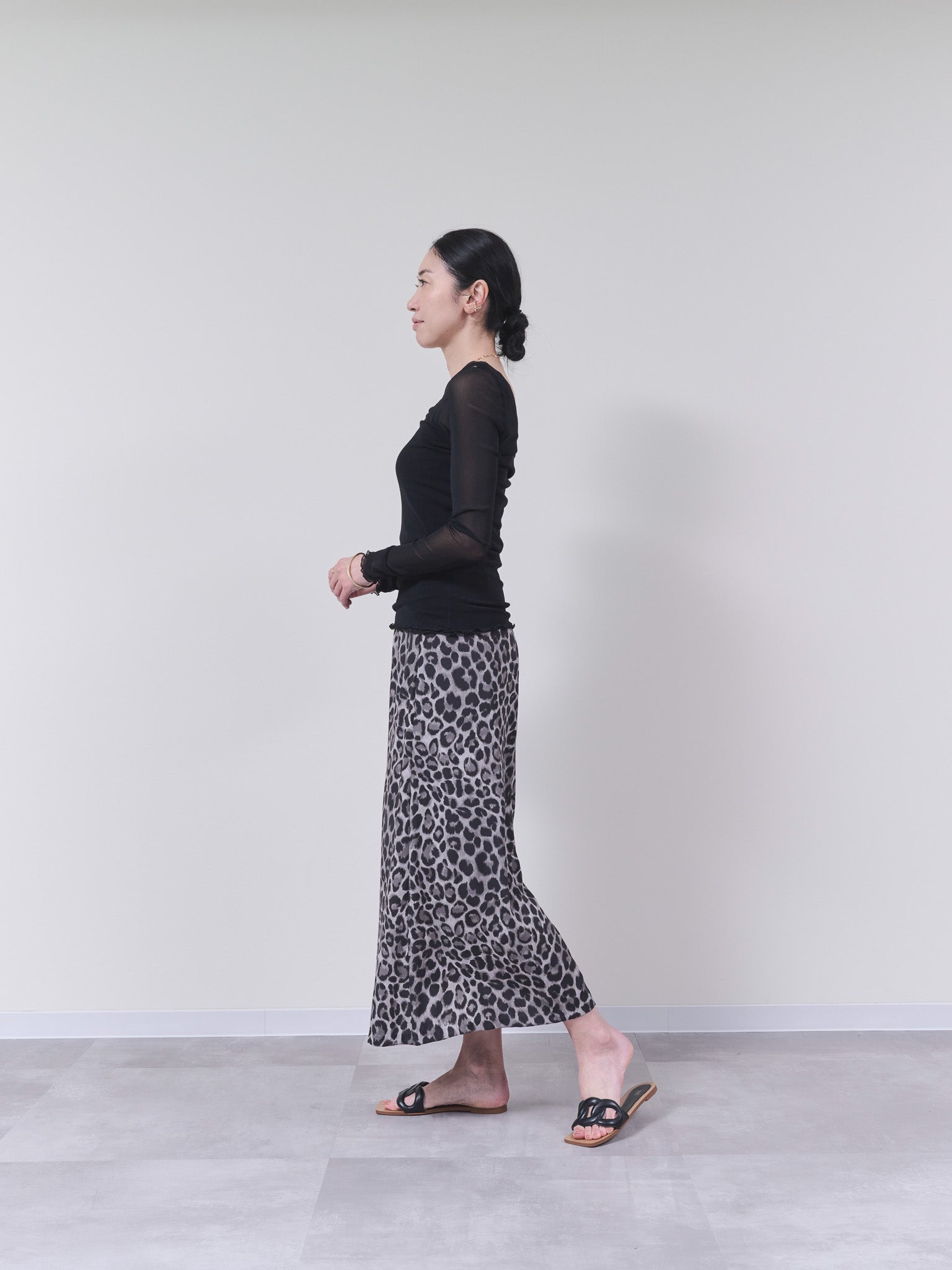 ソフトチュールトップス　[608296] black