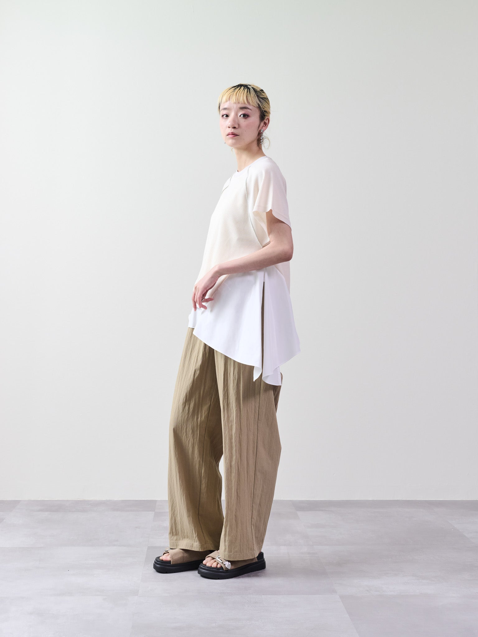 ワッフルアームホール配色アシメヘムトップス [601399] ivory