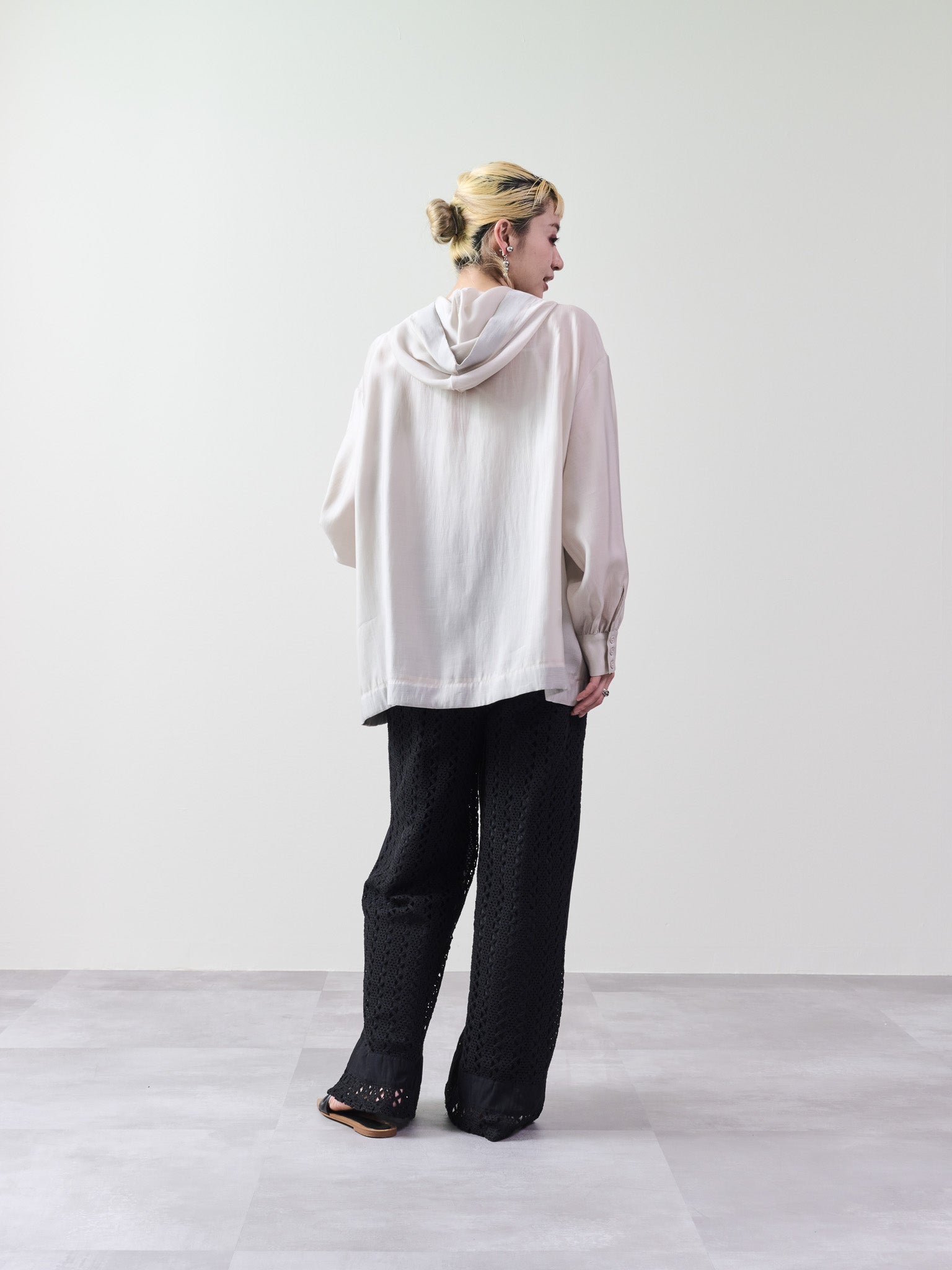 テープ配色シアーフーディートップス [601331] light beige
