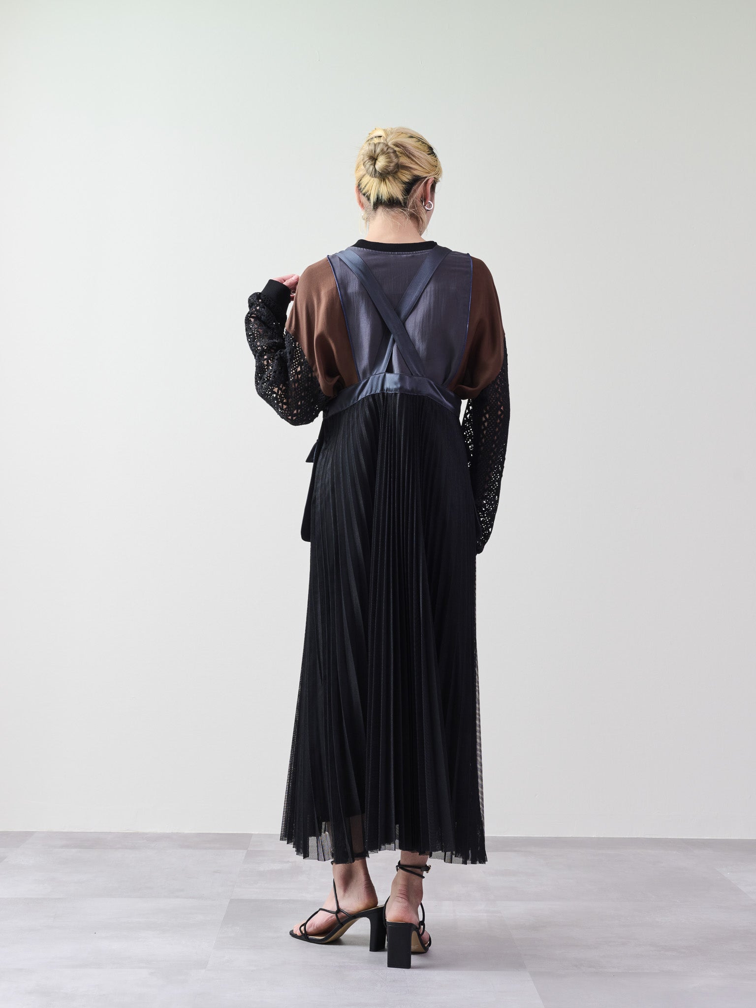 メッシュプリーツサロペットワンピース [601330] black