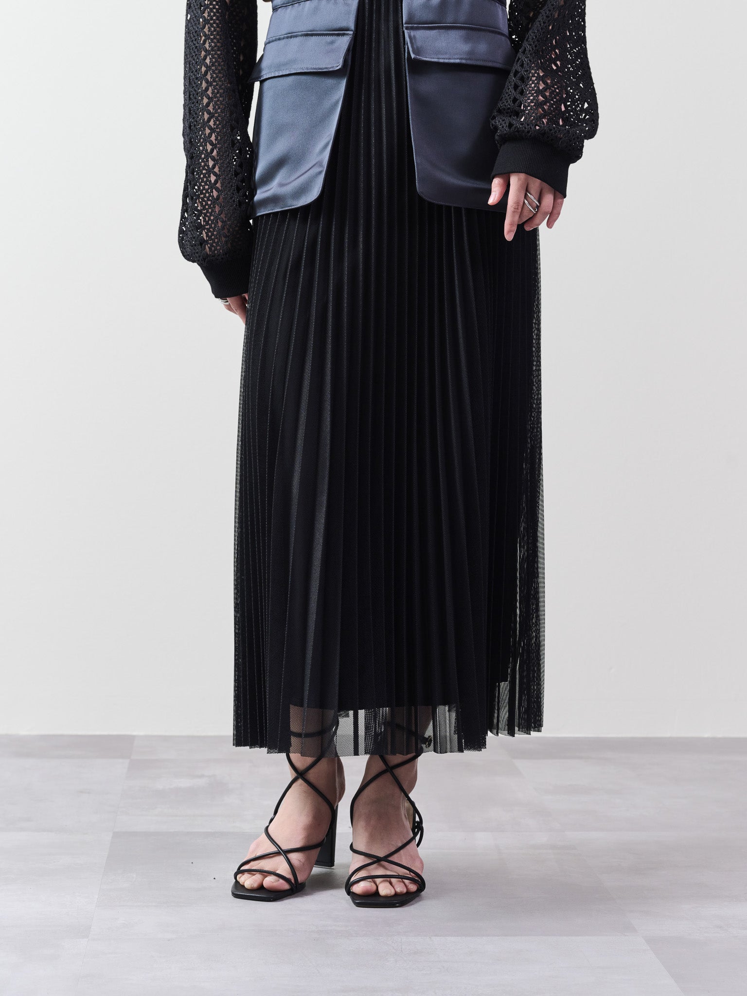 メッシュプリーツサロペットワンピース [601330] black