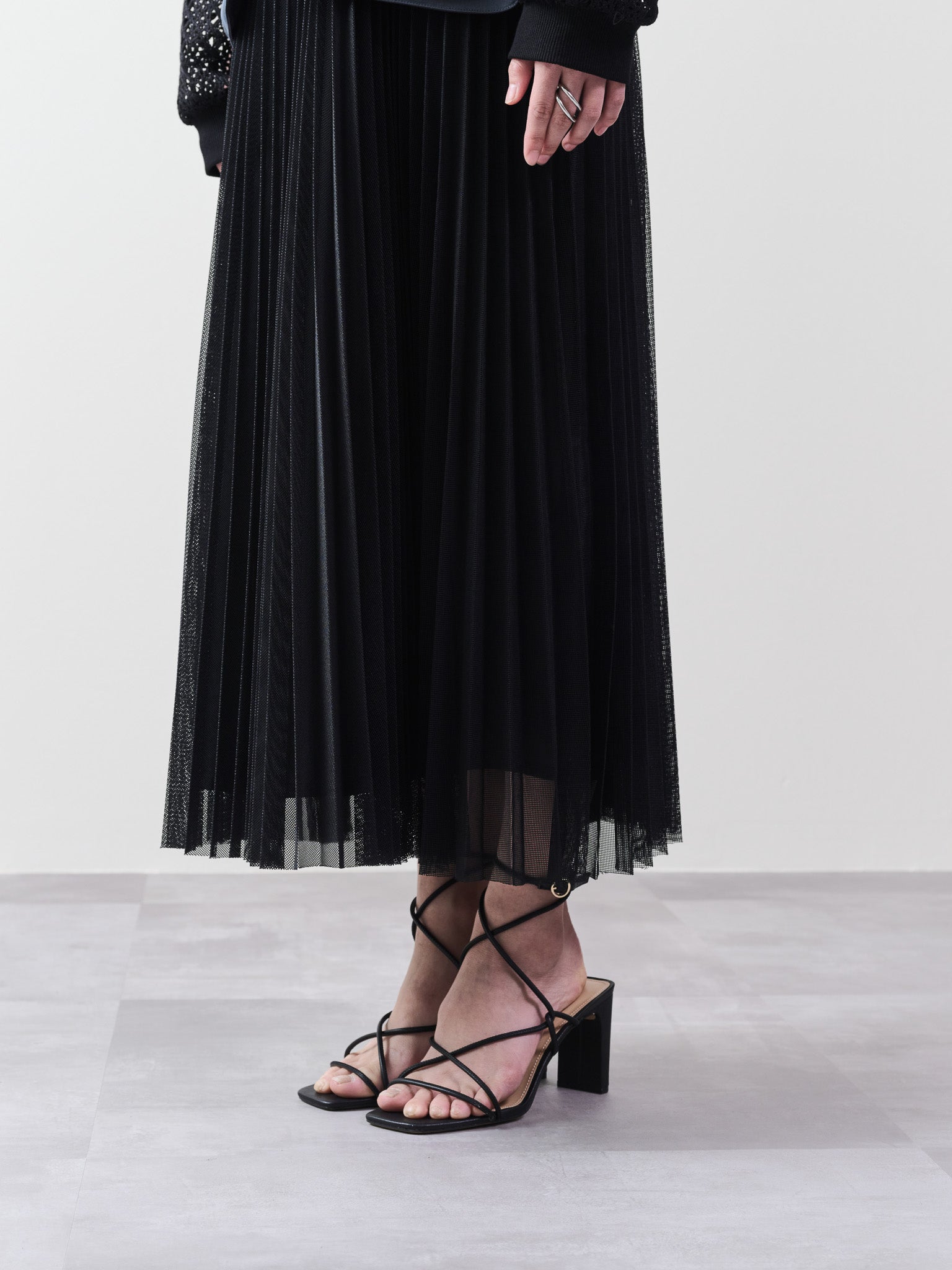 メッシュプリーツサロペットワンピース [601330] black