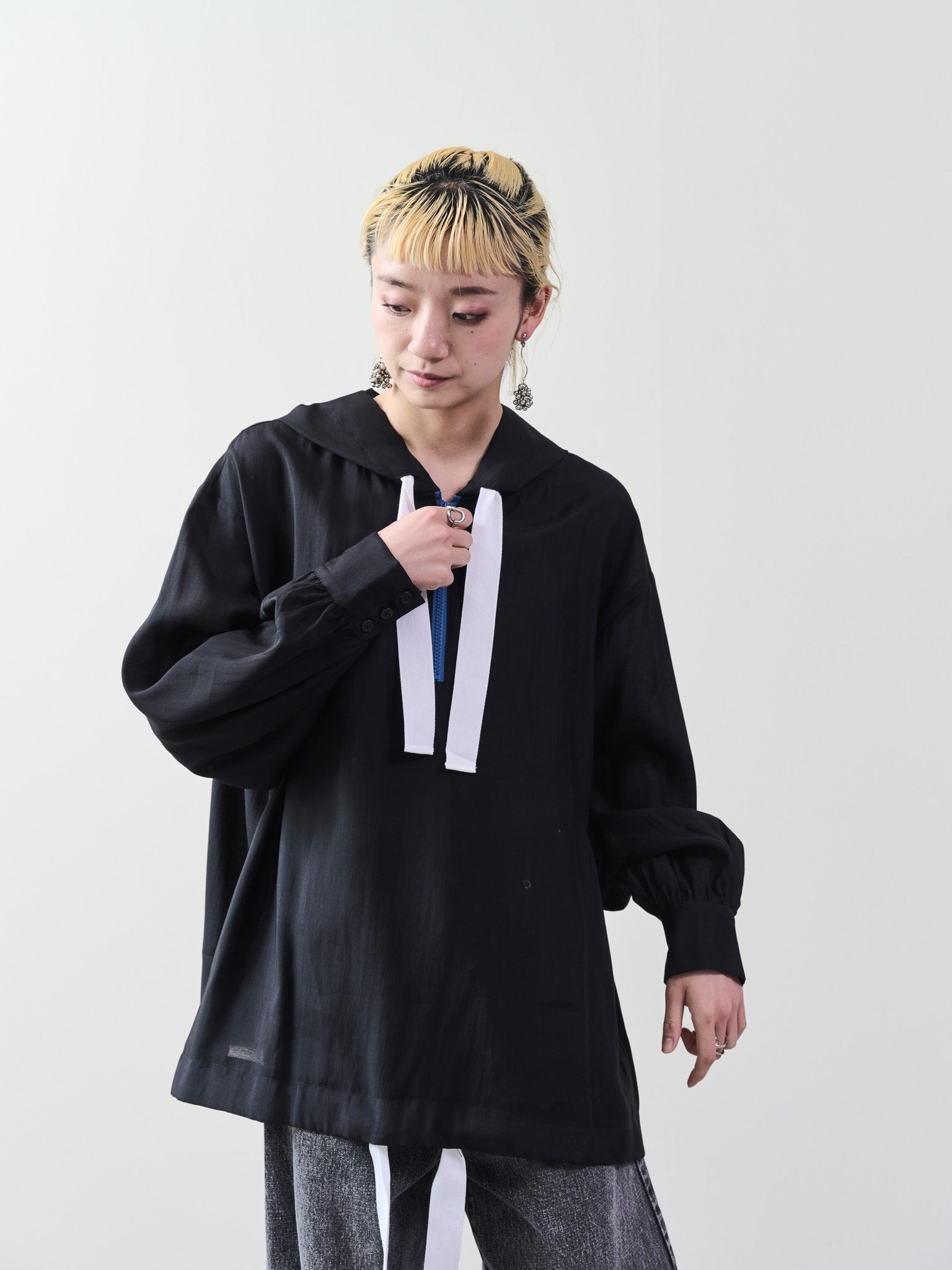 テープ配色シアーフーディートップス [601331] black