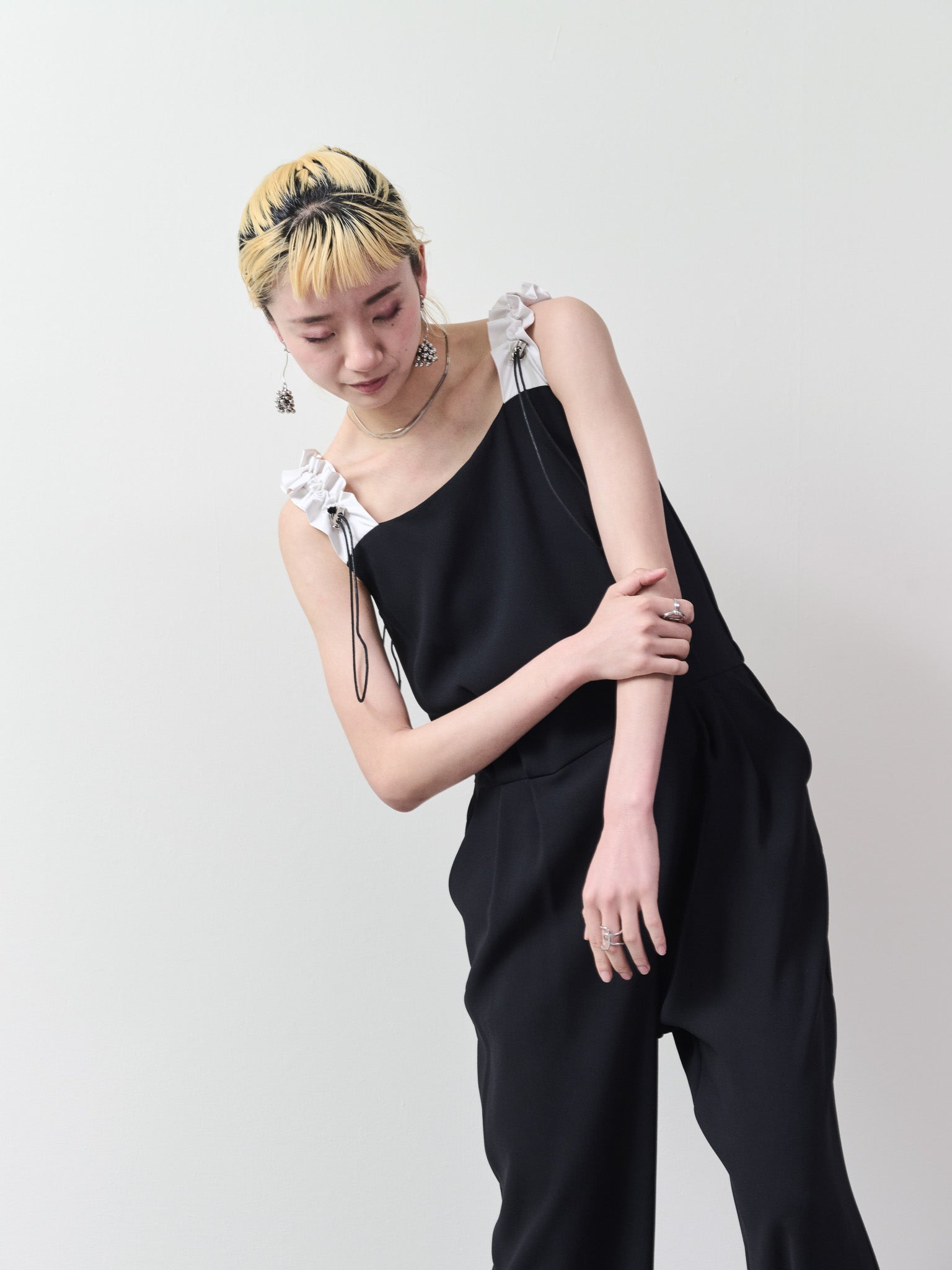 ギャザーストラップオールインワン [601321] black