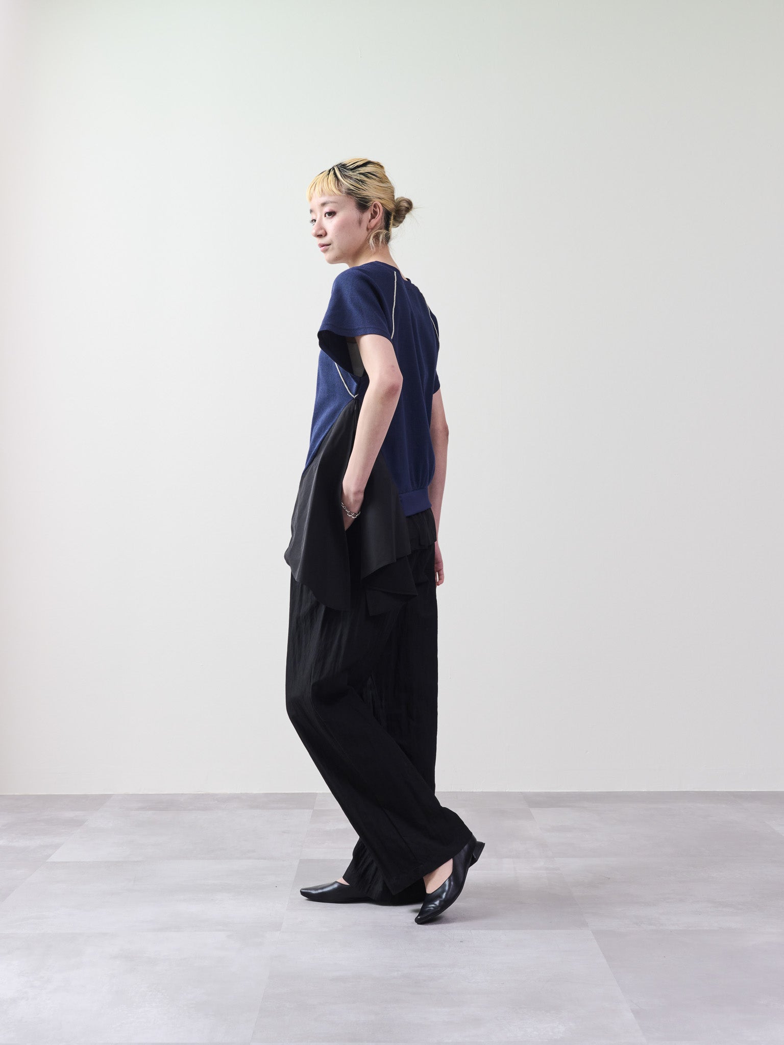 ワッフルアームホール配色アシメヘムトップス [601399] navy