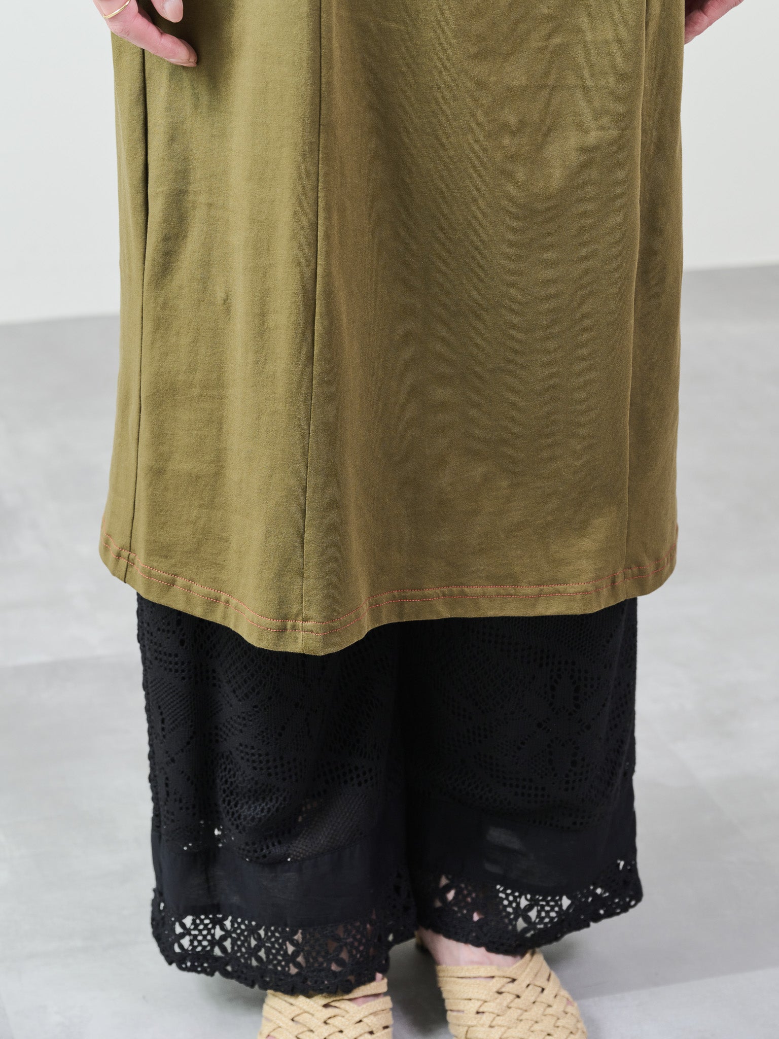 フロントリボン配色ステッチワンピース [601326] khaki