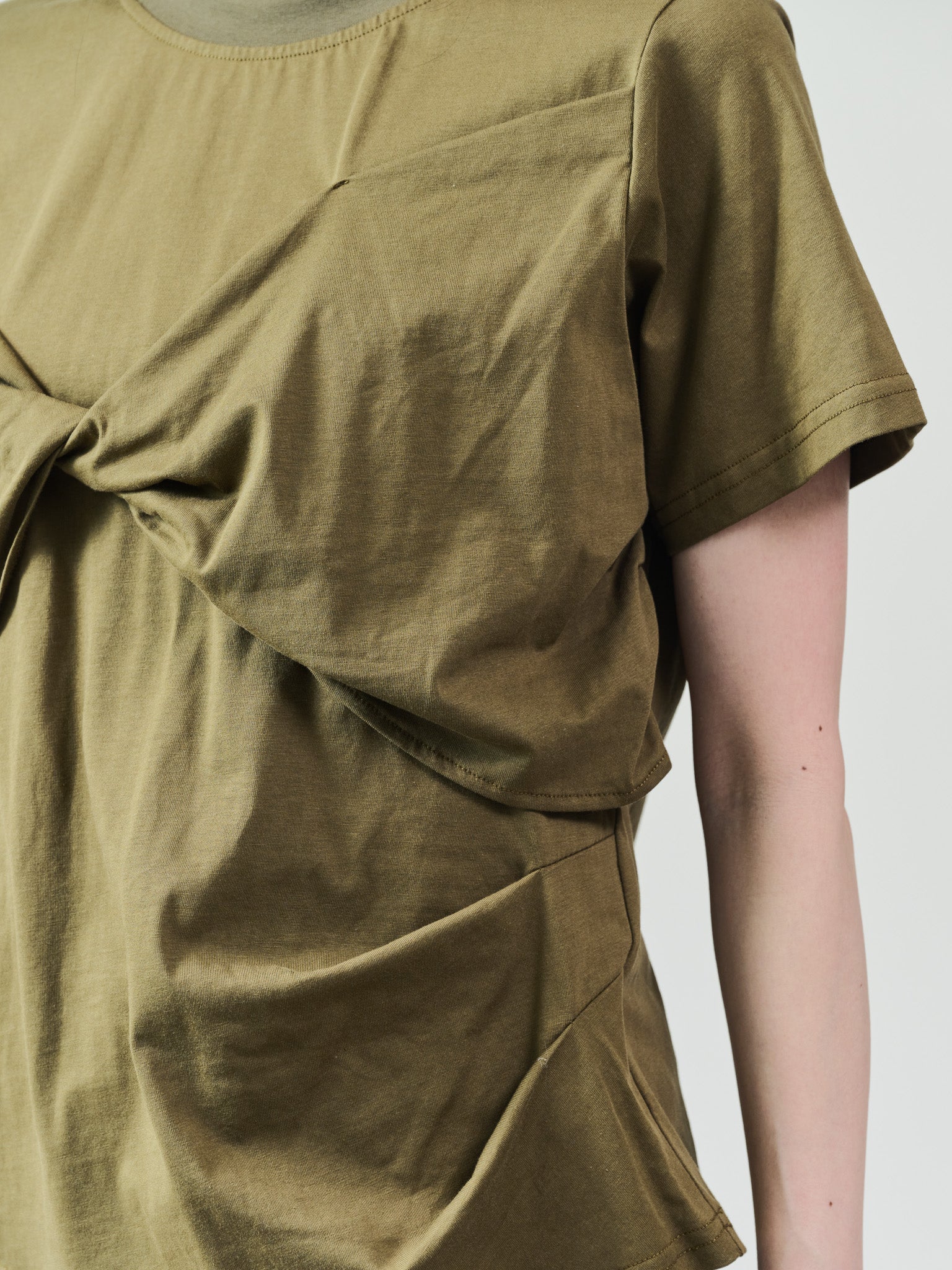 フロントツイストアシメヘムトップス [601325] khaki