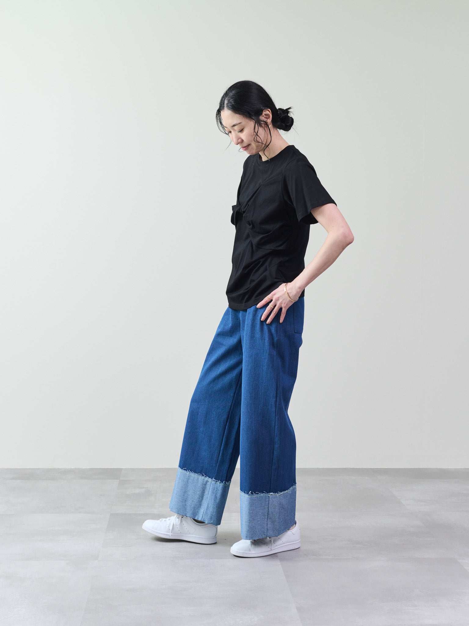 フロントツイストアシメヘムトップス [601325] black