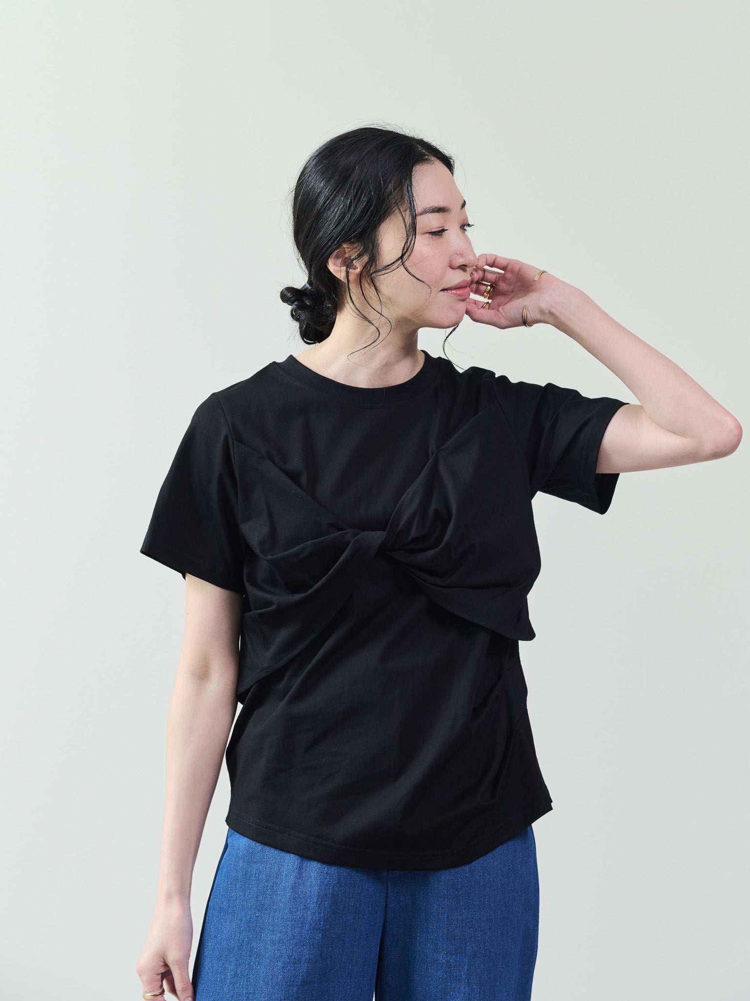 フロントツイストアシメヘムトップス [601325] black