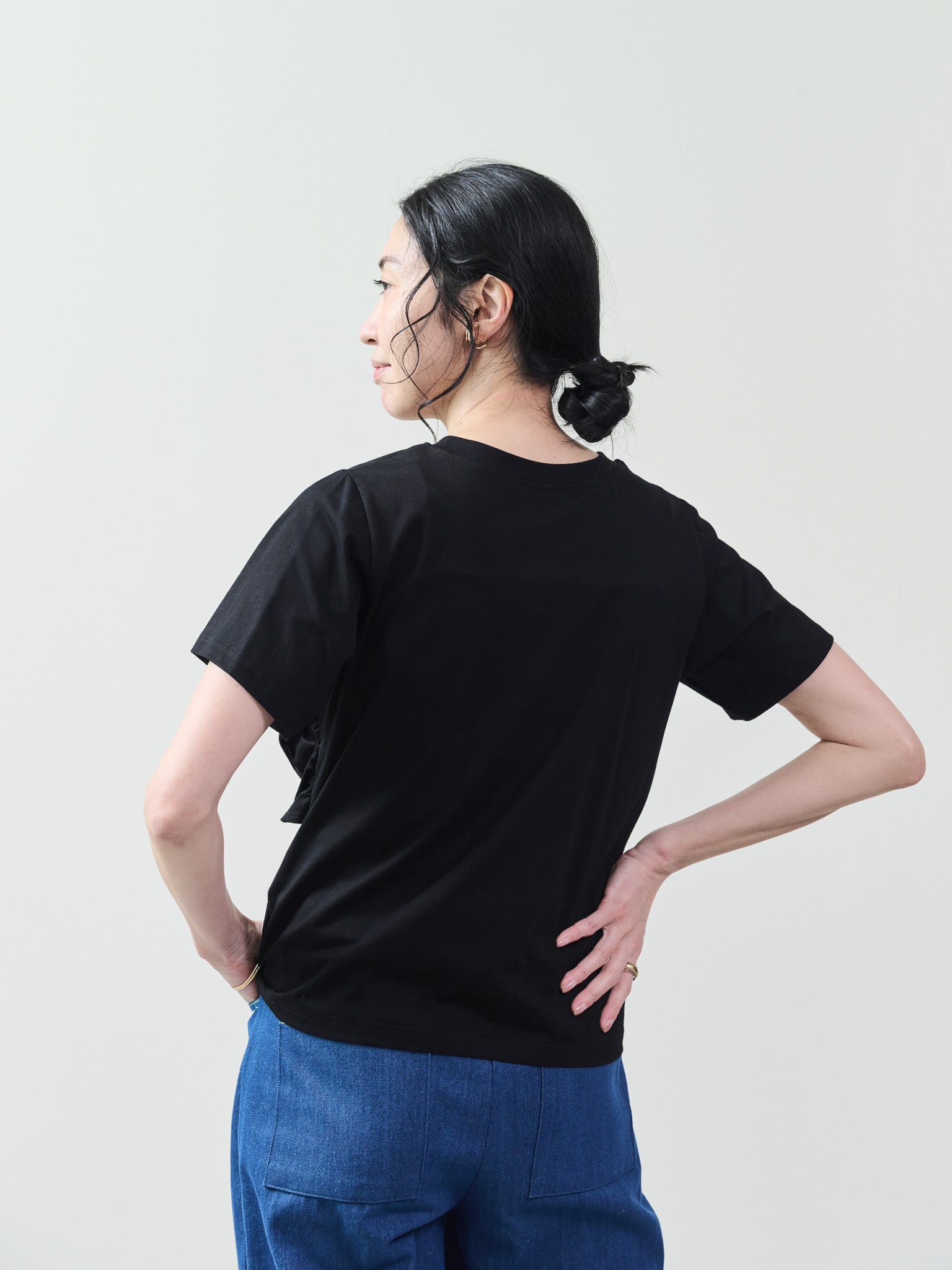 フロントツイストアシメヘムトップス [601325] black