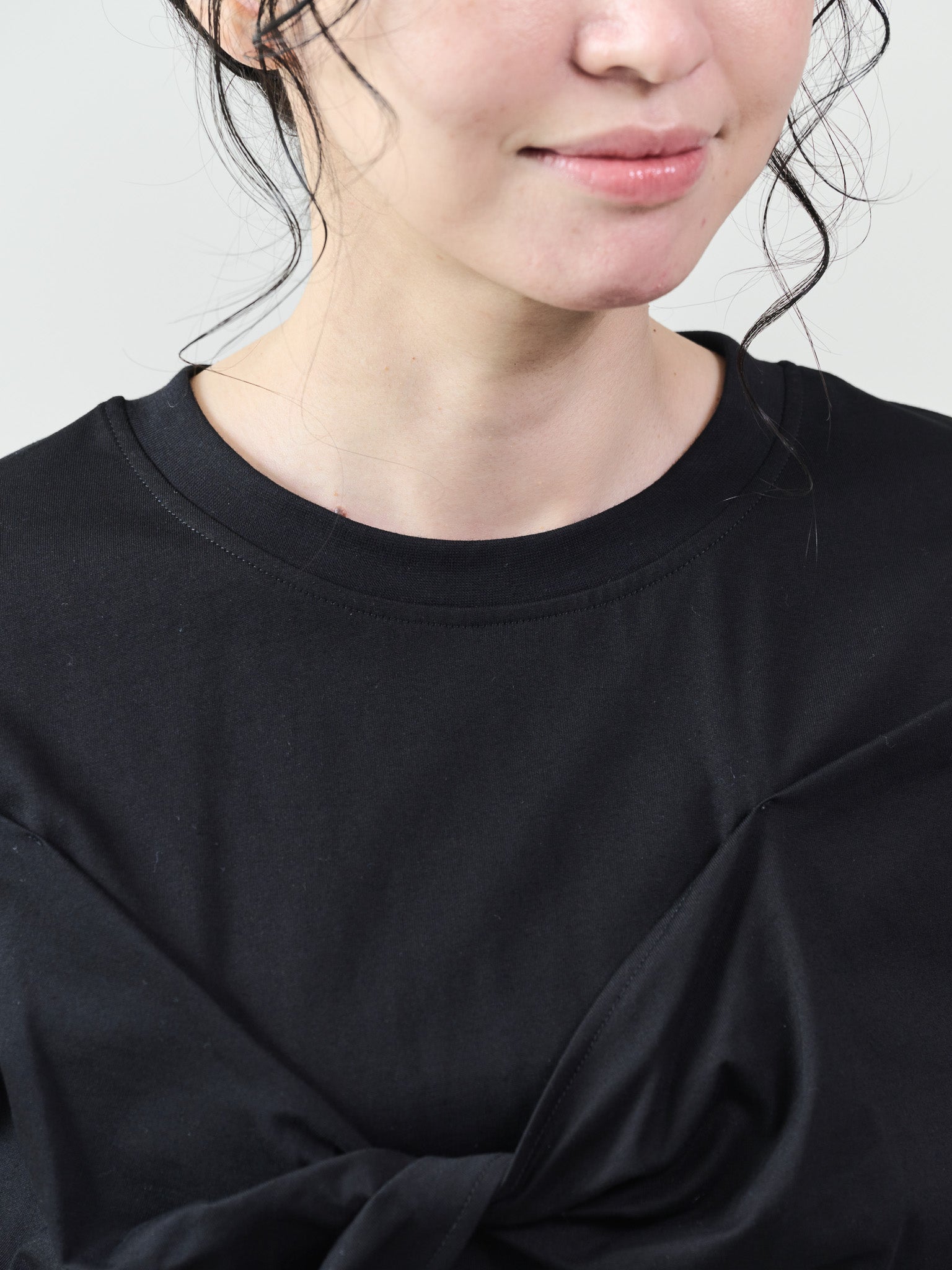 フロントツイストアシメヘムトップス [601325] black