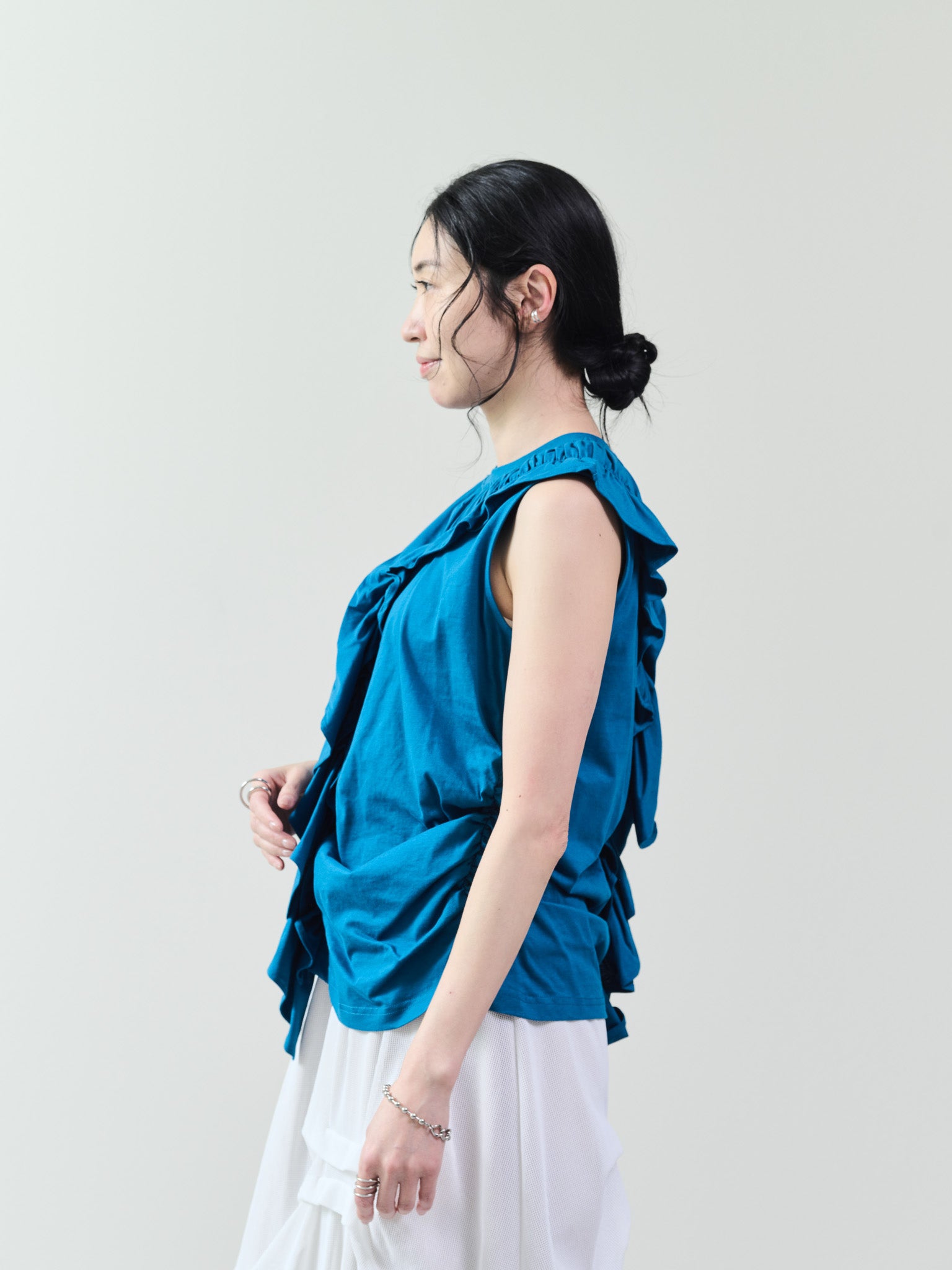 アシメフリルギャザーノースリトップス [601324] blue