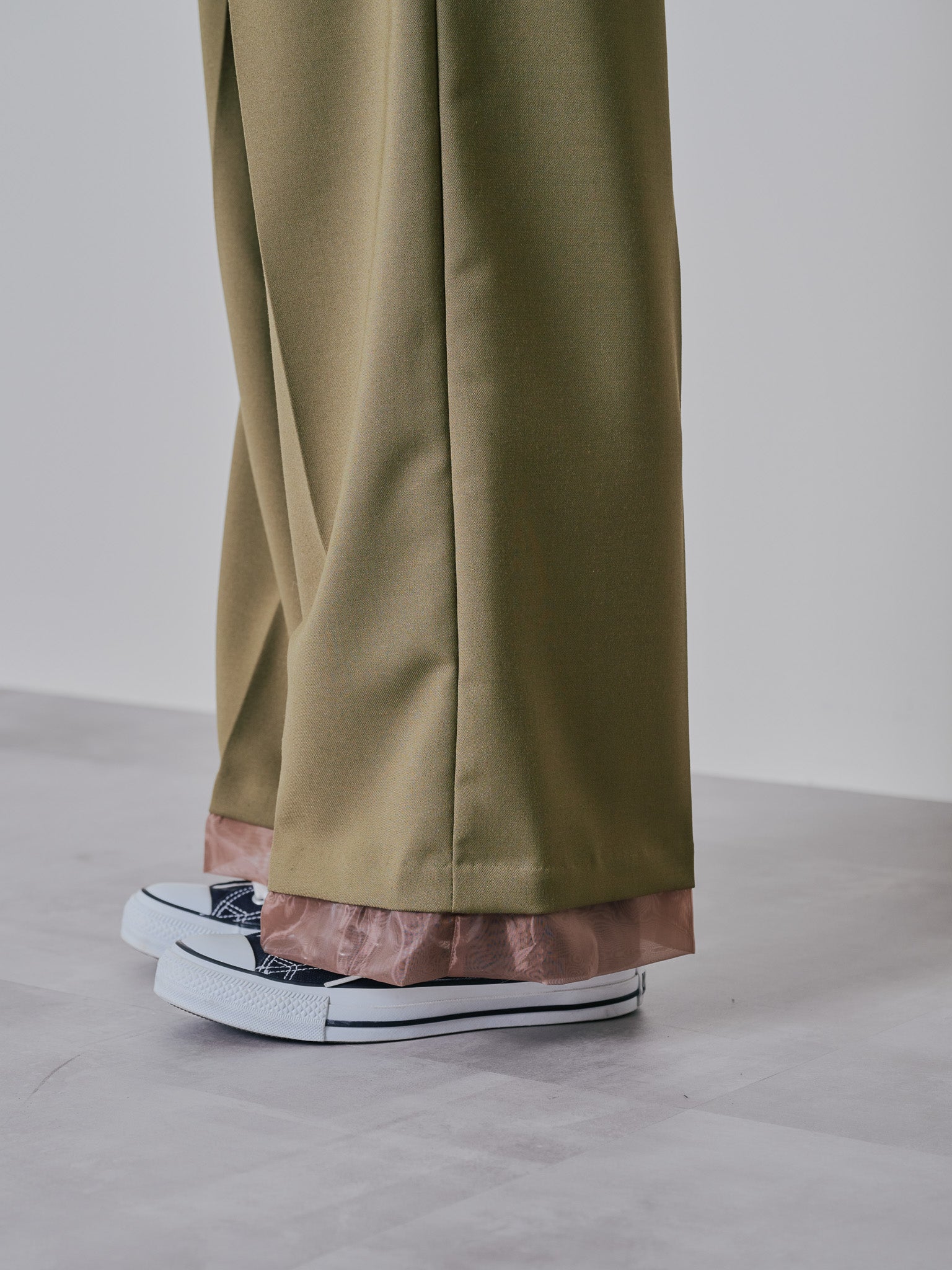 ヘムシアーパンツ　[605521] khaki