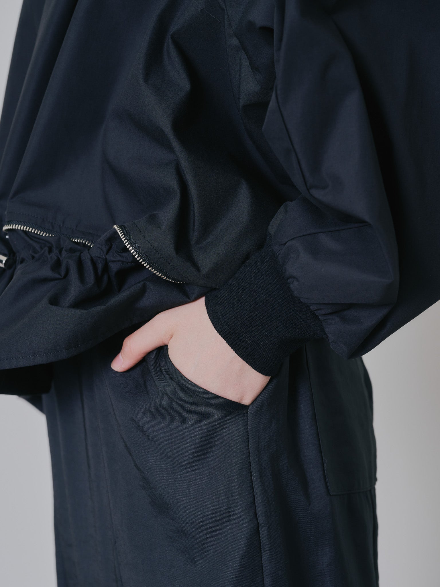 ヘムジップコクーンパンツ [601309] black