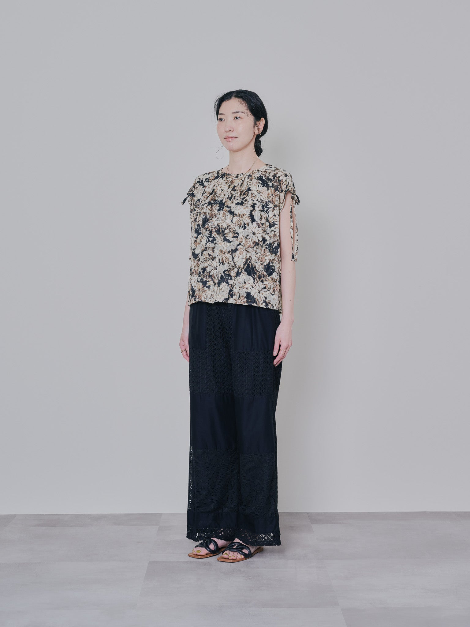 異素材切替レースパンツ [601333] black
