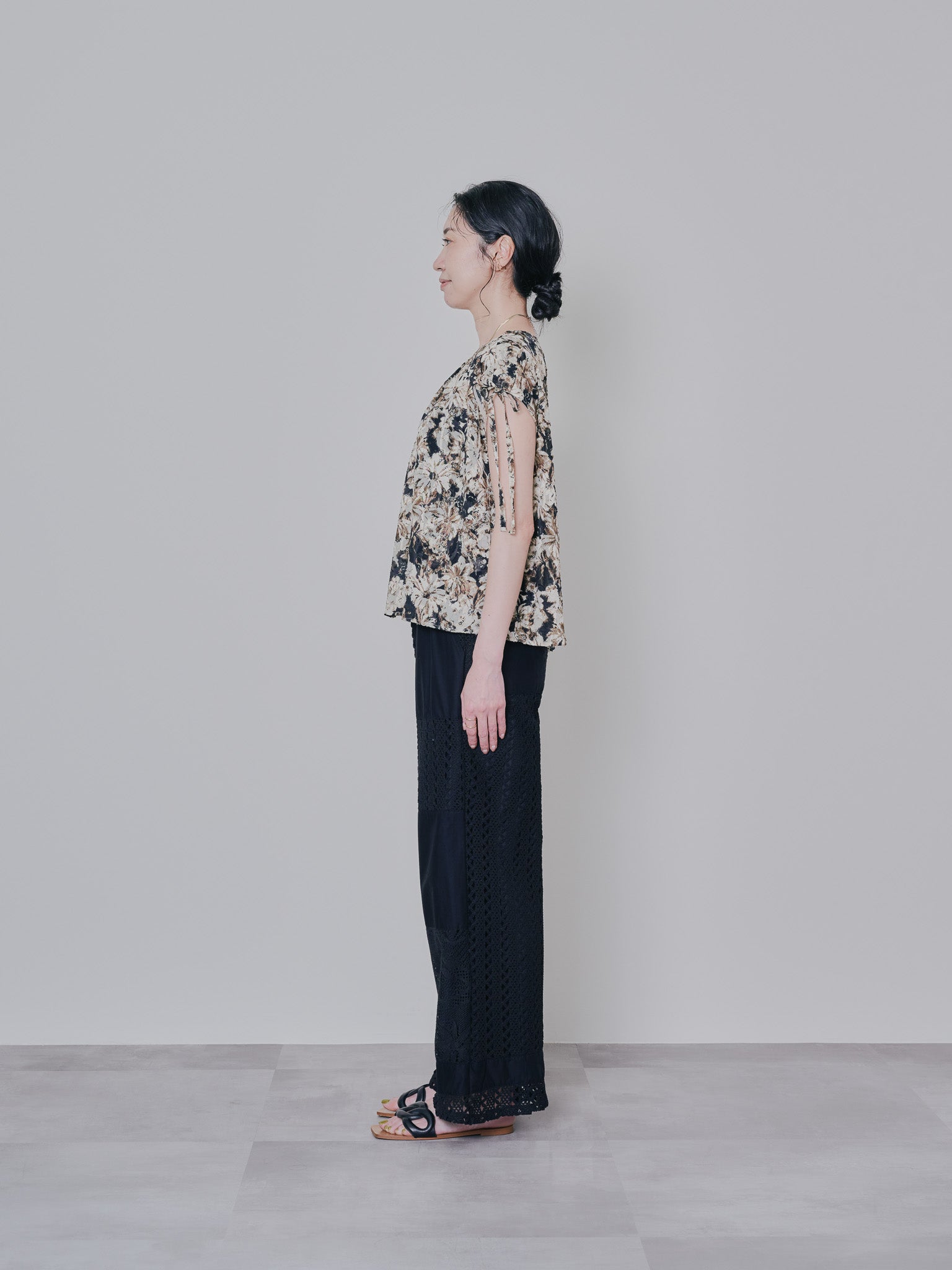 異素材切替レースパンツ [601333] black