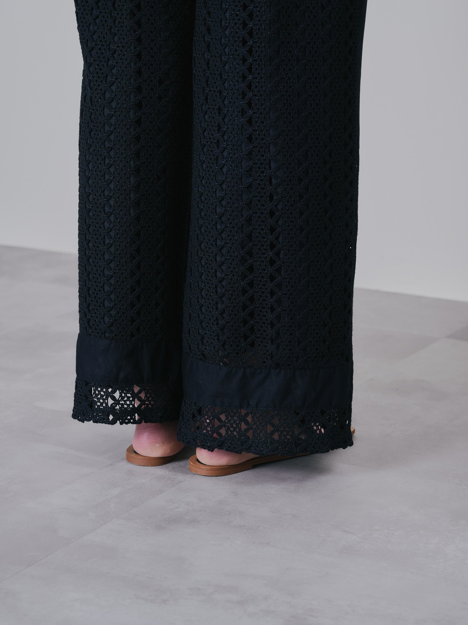 異素材切替レースパンツ [601333] black