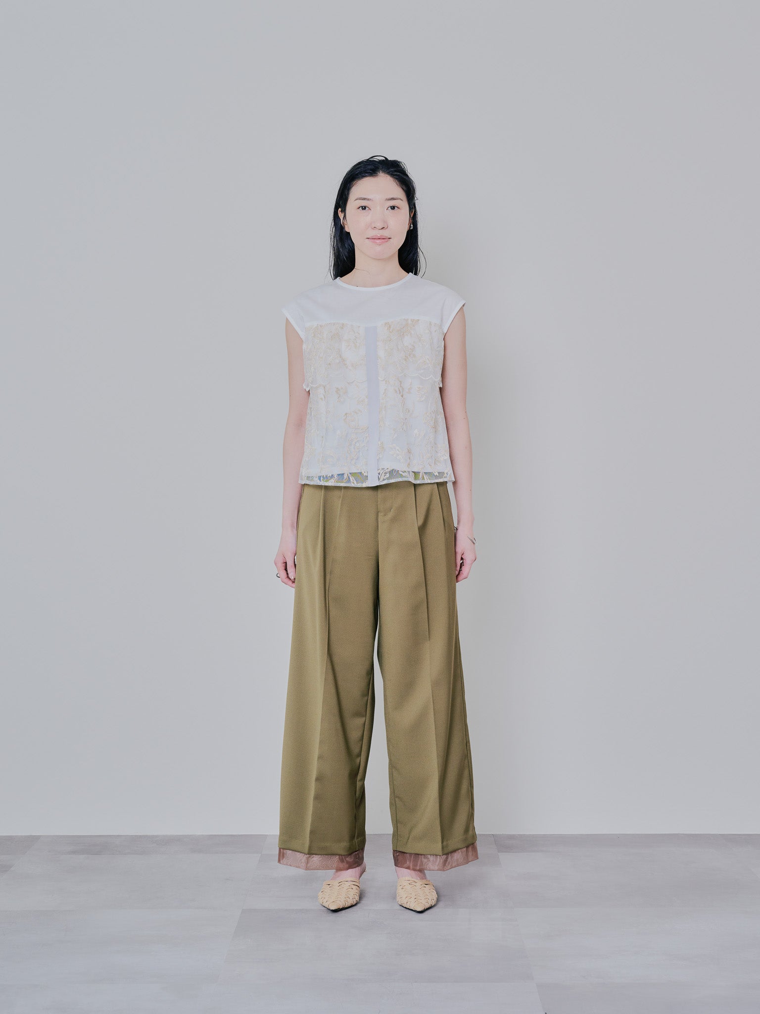 フロントティアードボタニカル刺繍トップス [603321] off