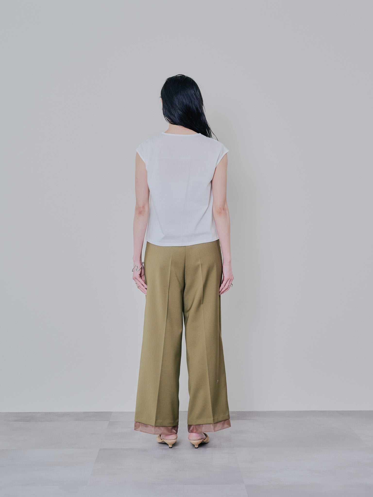 ヘムシアーパンツ　[605521] khaki