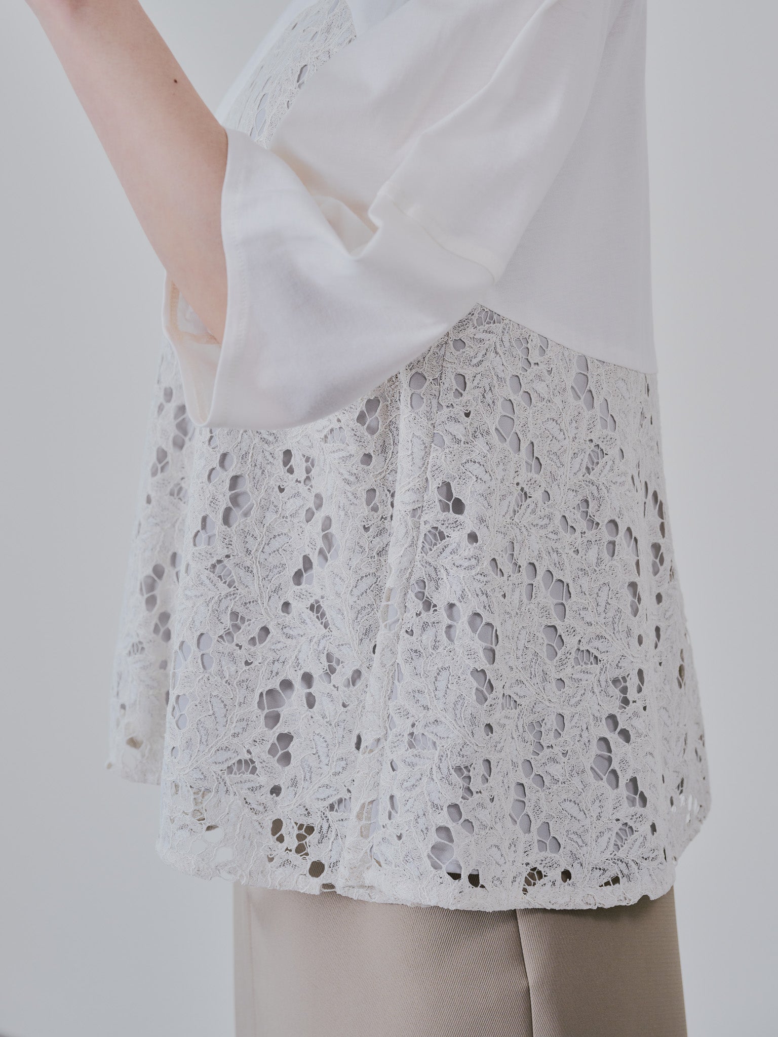 バックタイヘムレース切替トップス [603327] beige