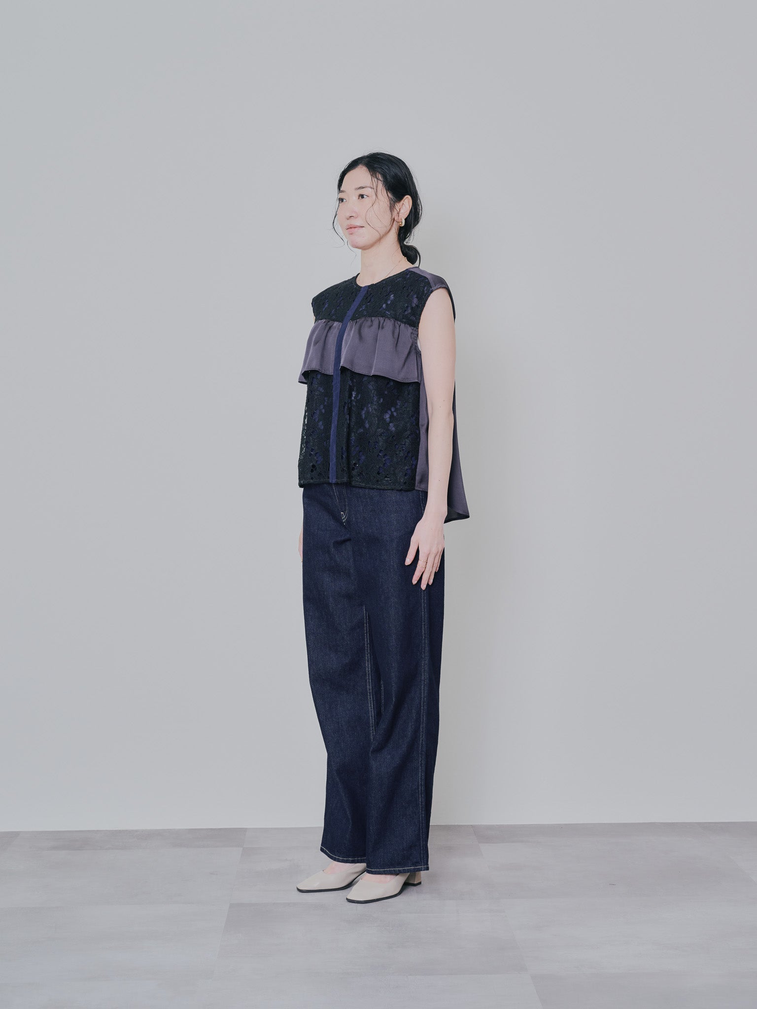 フロントティアードレースブラウス [603326] black