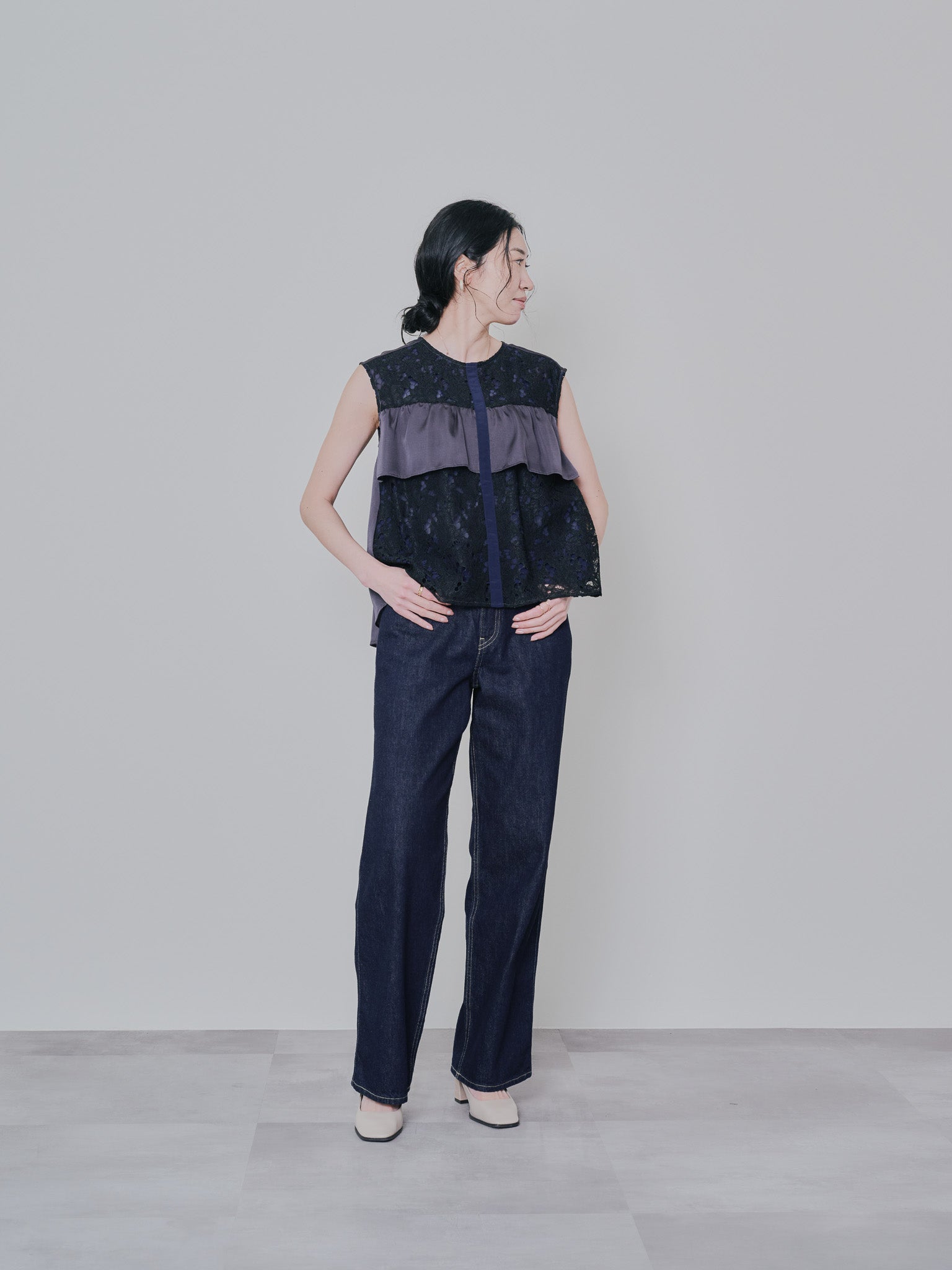 フロントティアードレースブラウス [603326] black