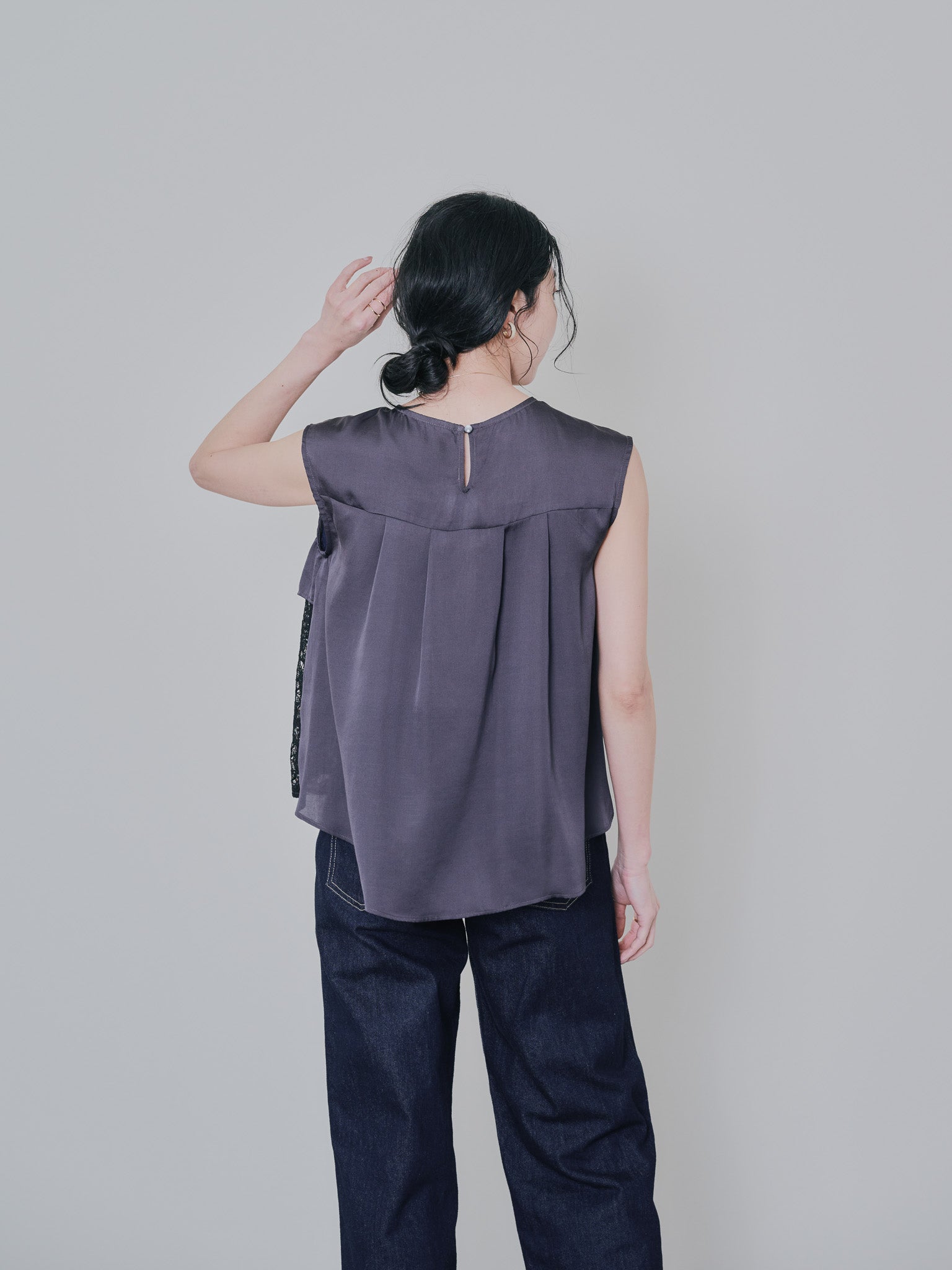 フロントティアードレースブラウス [603326] black