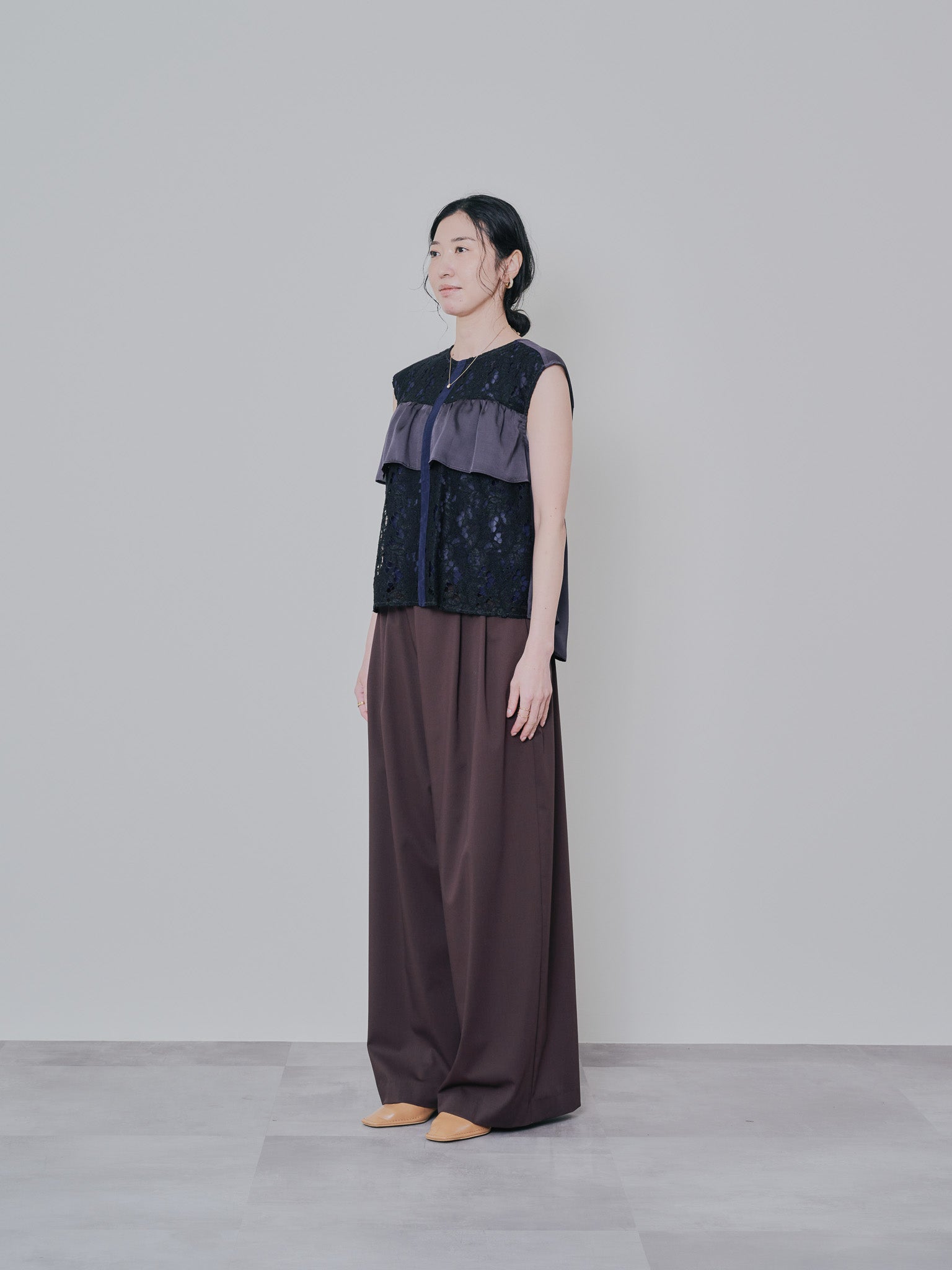 フロントティアードレースブラウス [603326] black
