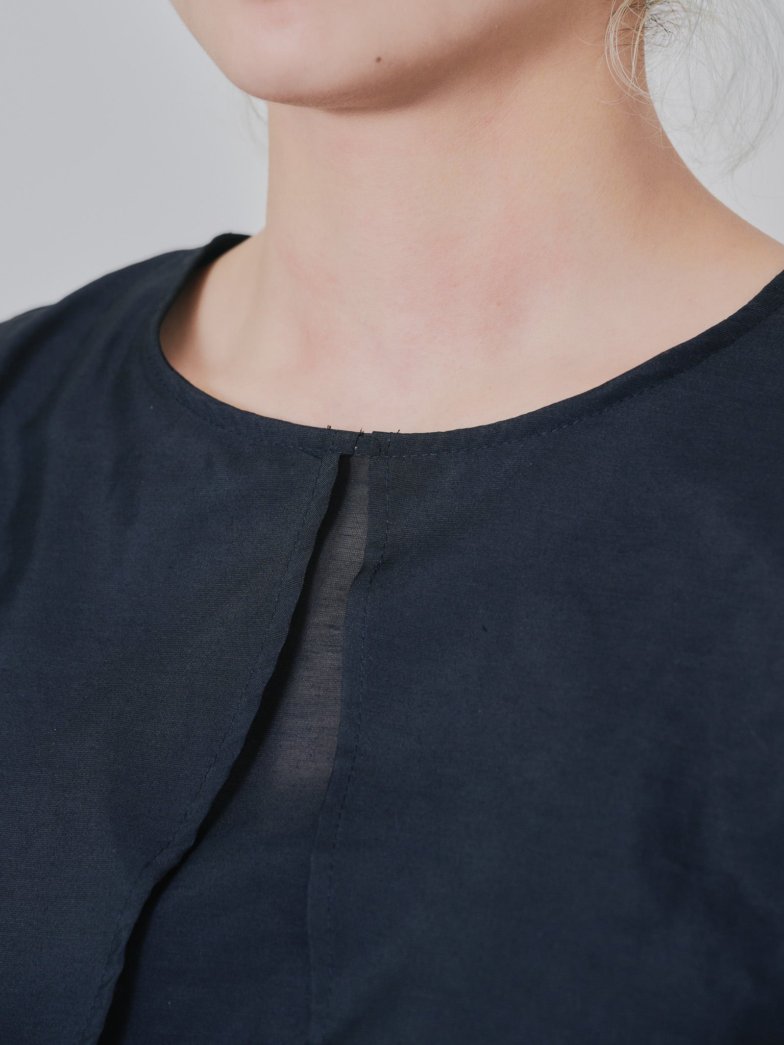 ケープライクシアーチュニックブラウス [603329] black