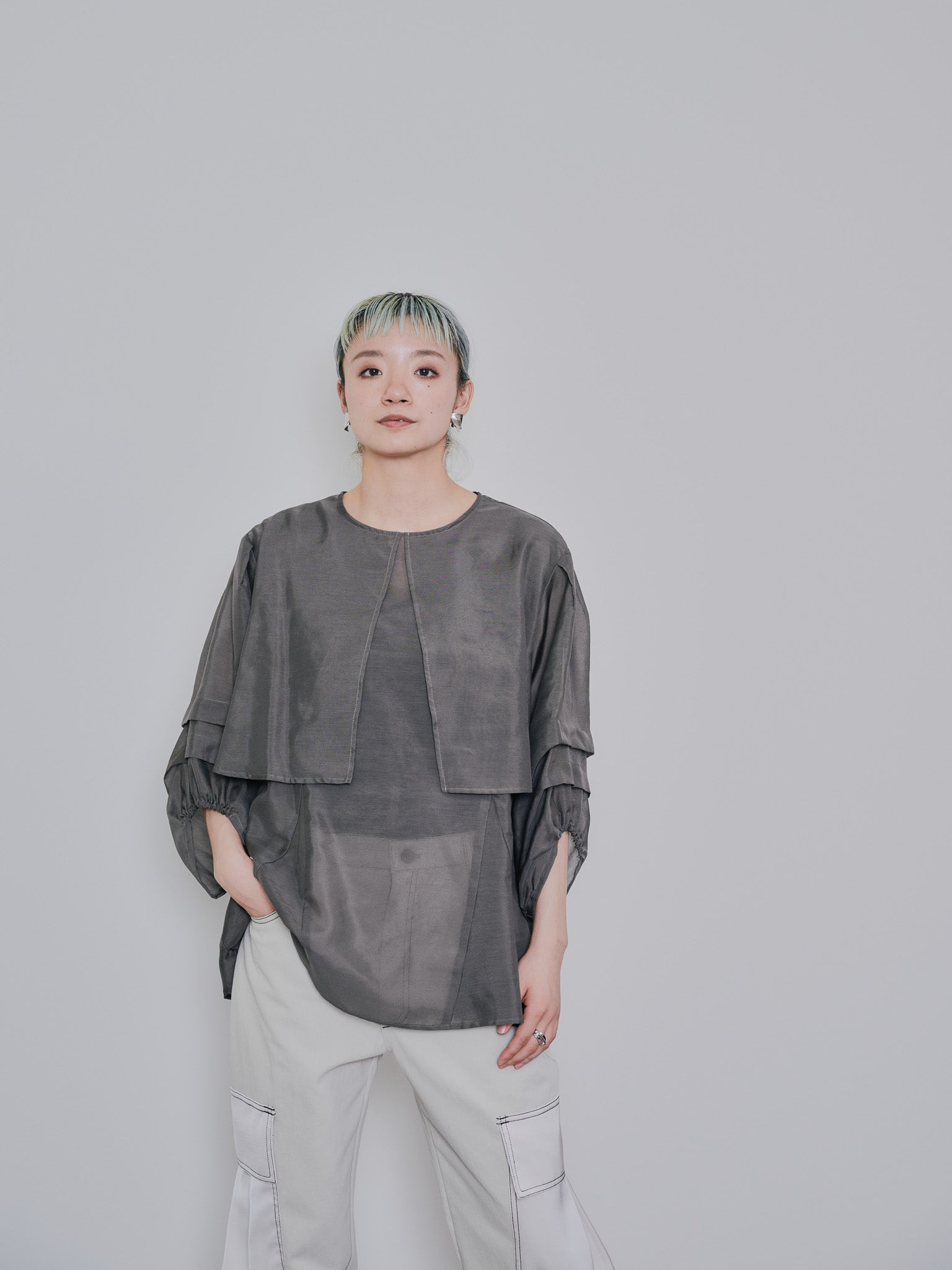 ケープライクシアーチュニックブラウス [603329] khaki