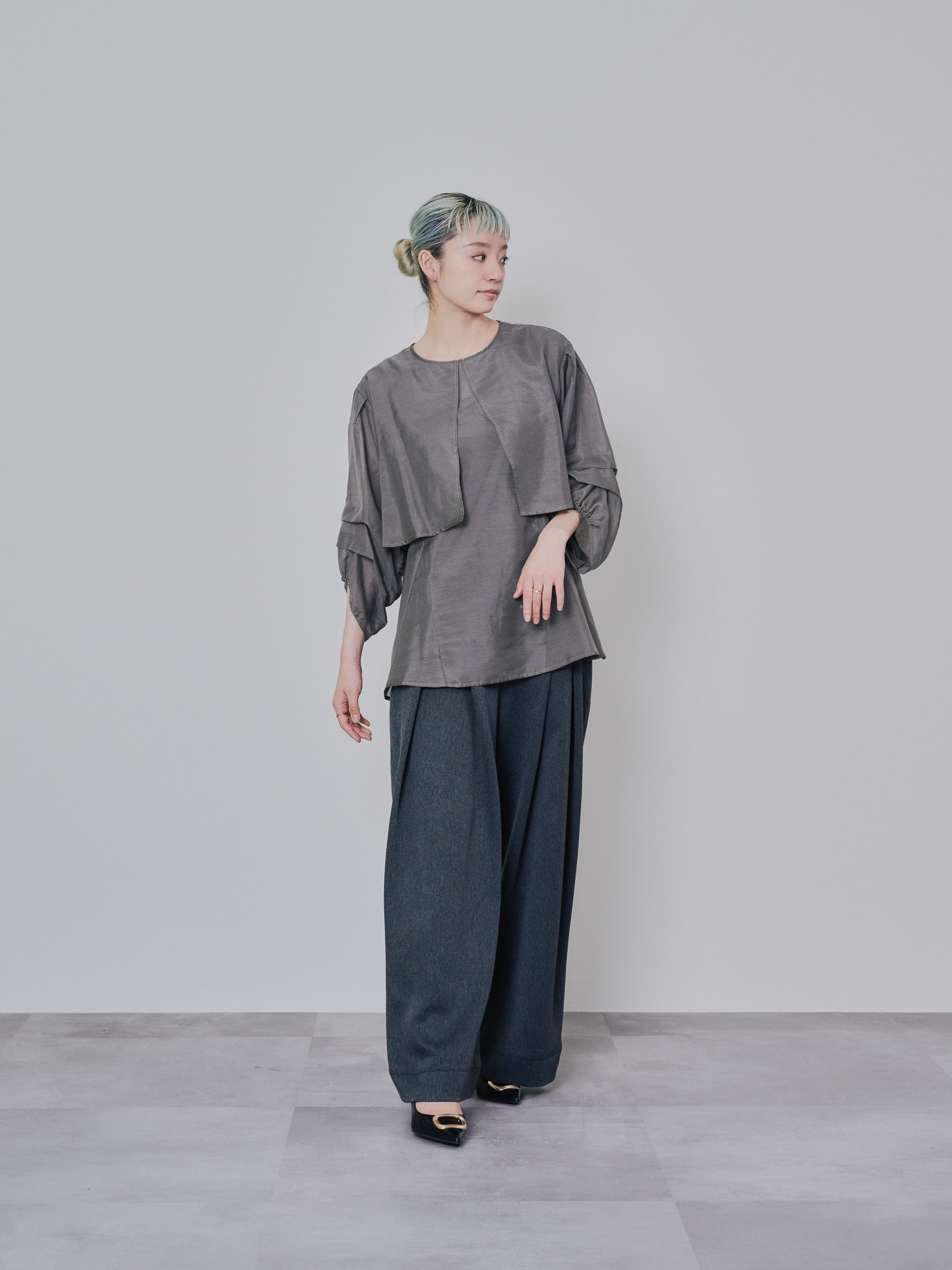 ケープライクシアーチュニックブラウス [603329] khaki