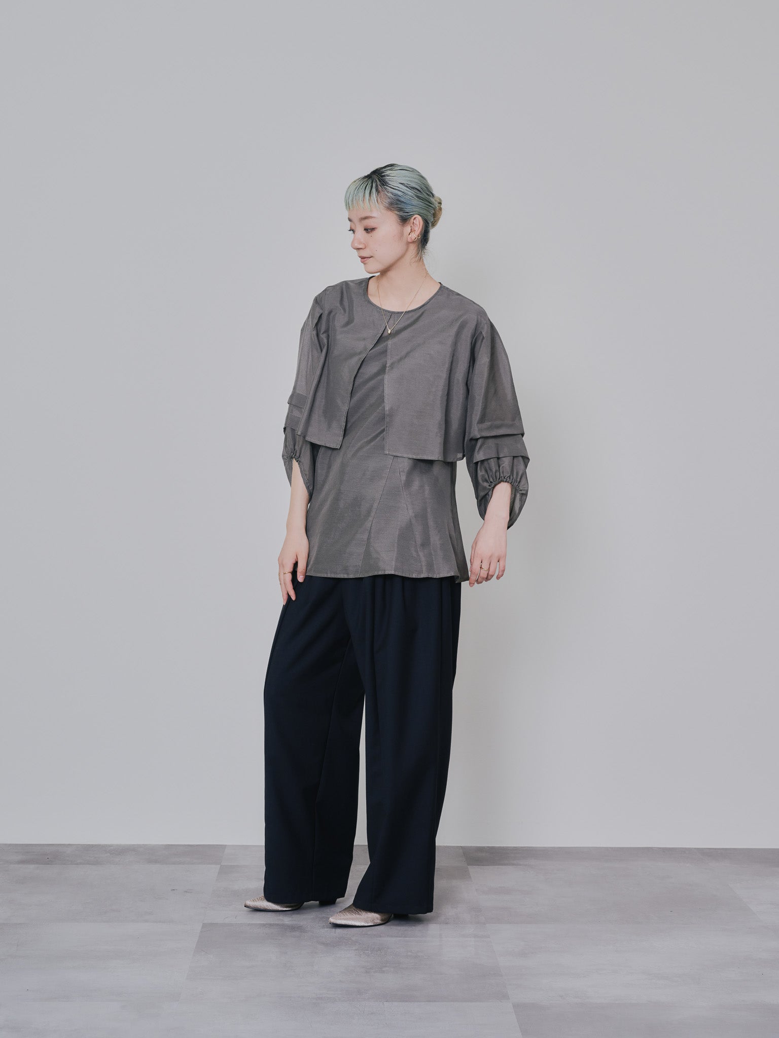 ケープライクシアーチュニックブラウス [603329] khaki