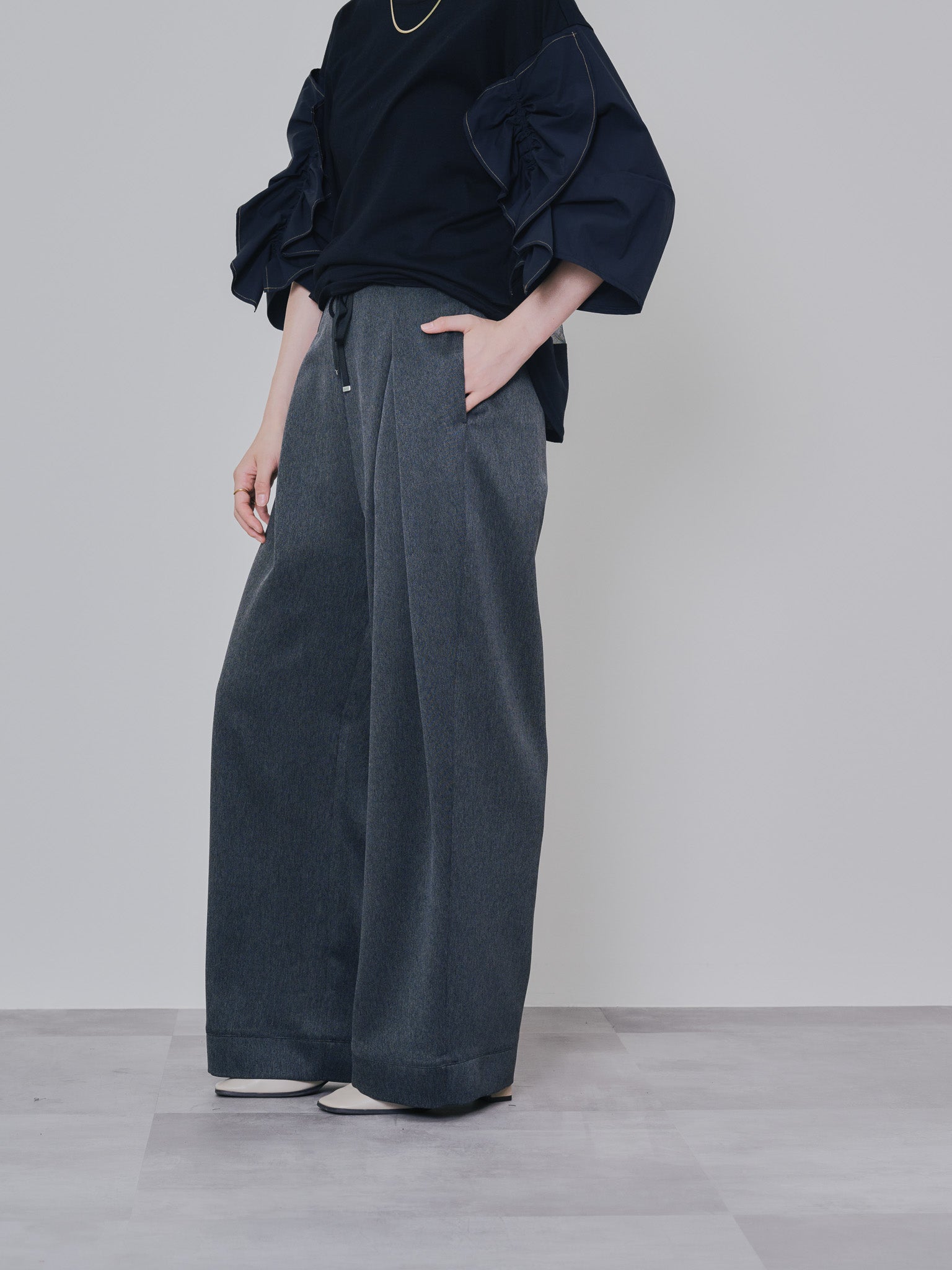 フロントリボンワイドタックパンツ [603330] charcoal