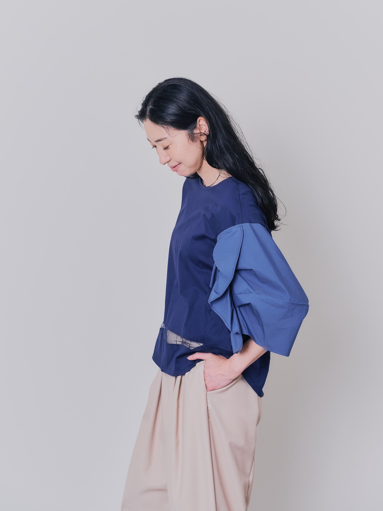 フリルスリーブ配色ステッチヘムシアートップス [603328] navy
