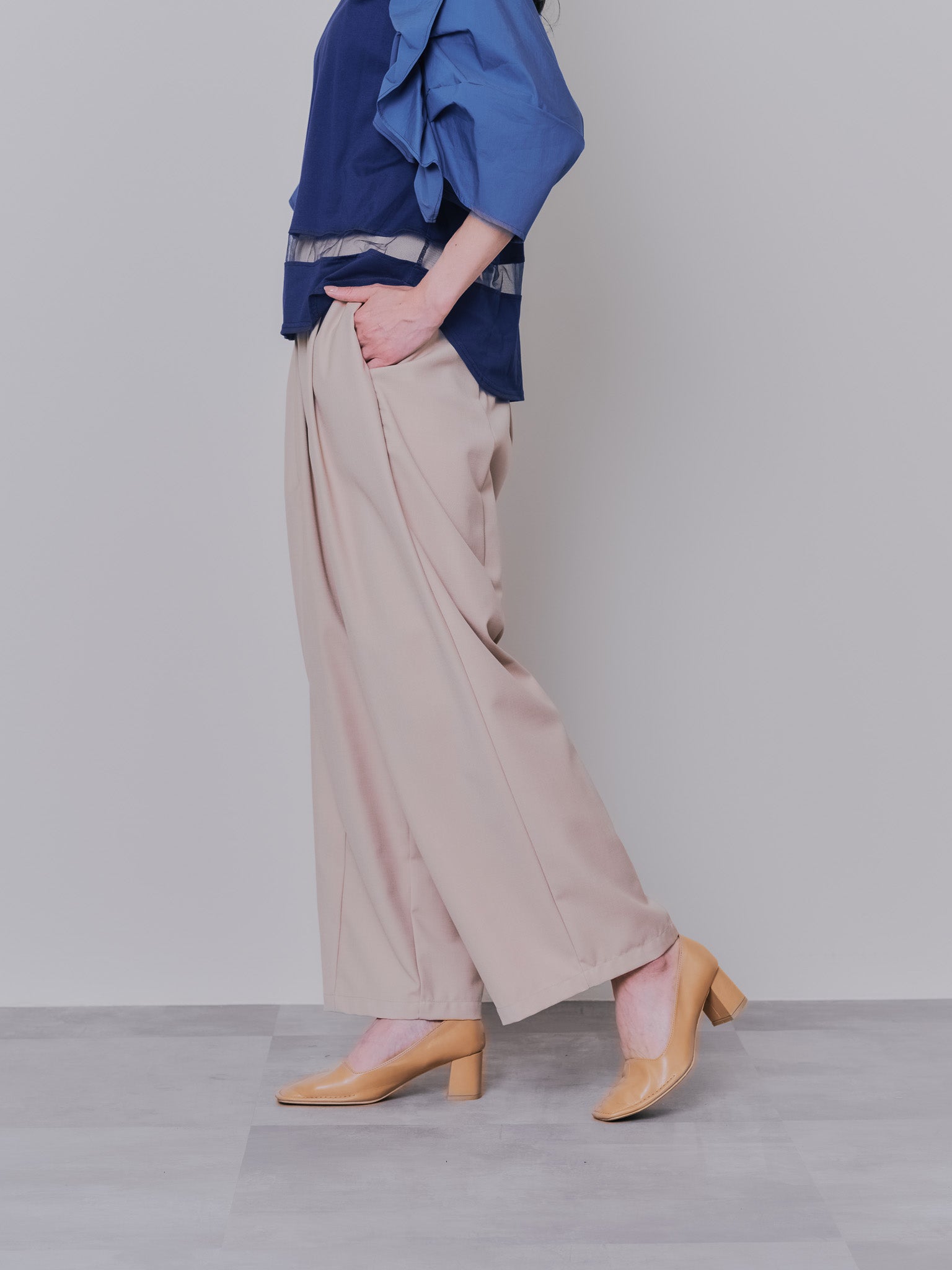 マーベストライクタックボリュームパンツ [601376] beige