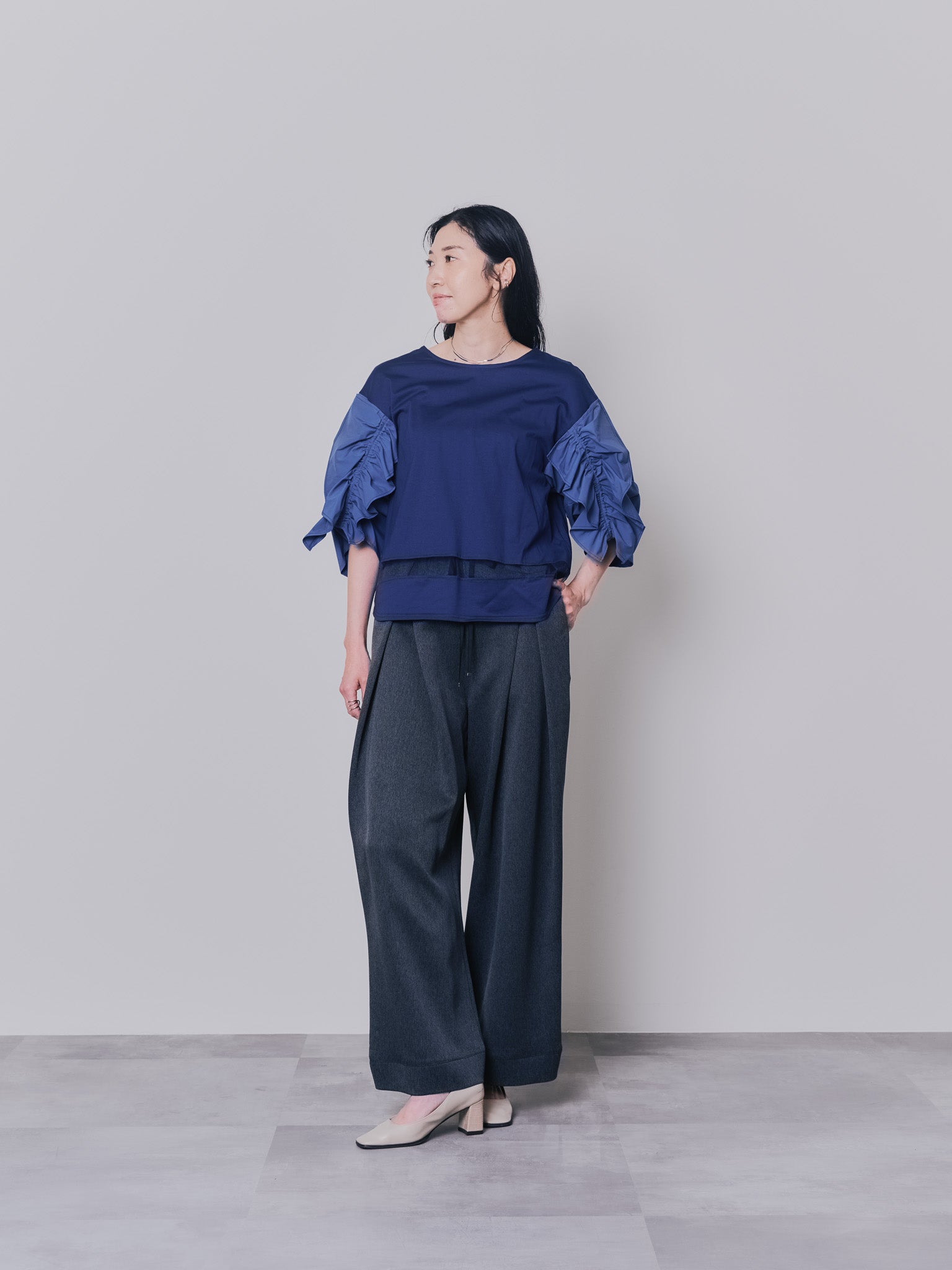 フリルスリーブ配色ステッチヘムシアートップス [603328] navy