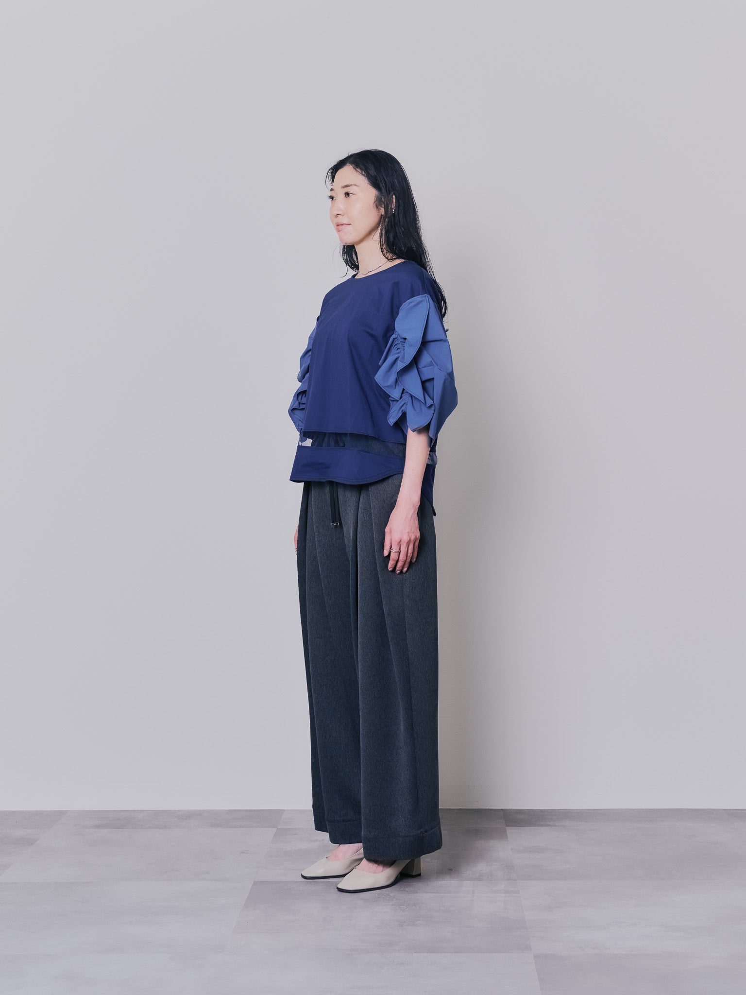 フリルスリーブ配色ステッチヘムシアートップス [603328] navy