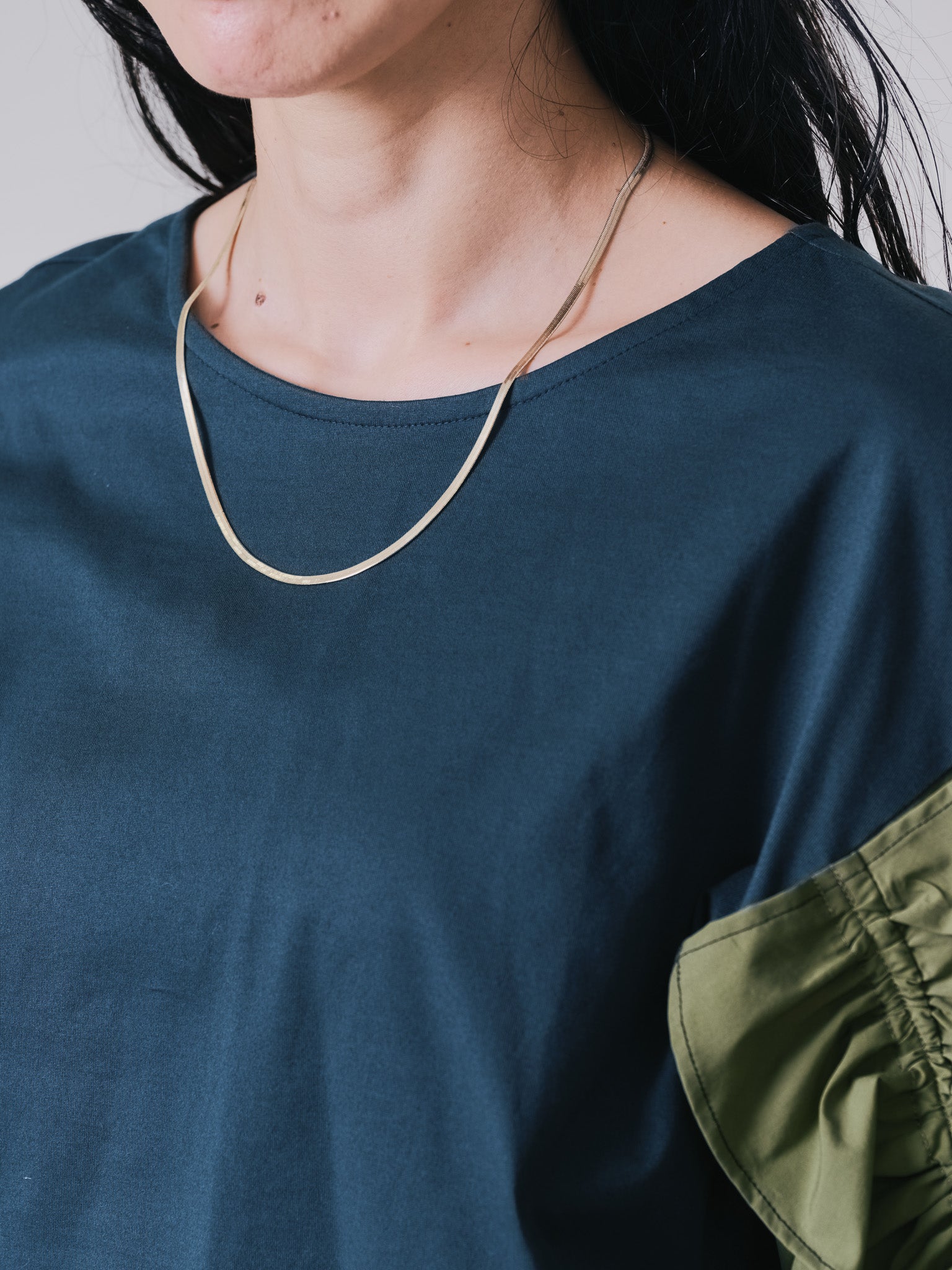 フリルスリーブ配色ステッチヘムシアートップス [603328] dark green