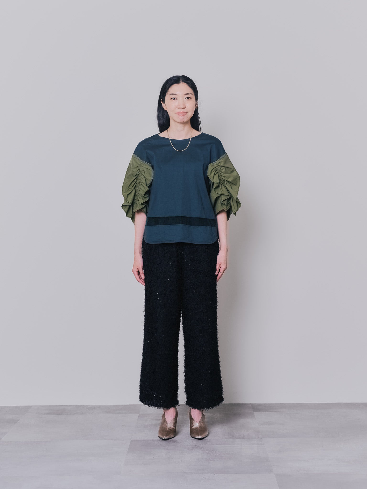 フリルスリーブ配色ステッチヘムシアートップス [603328] dark green