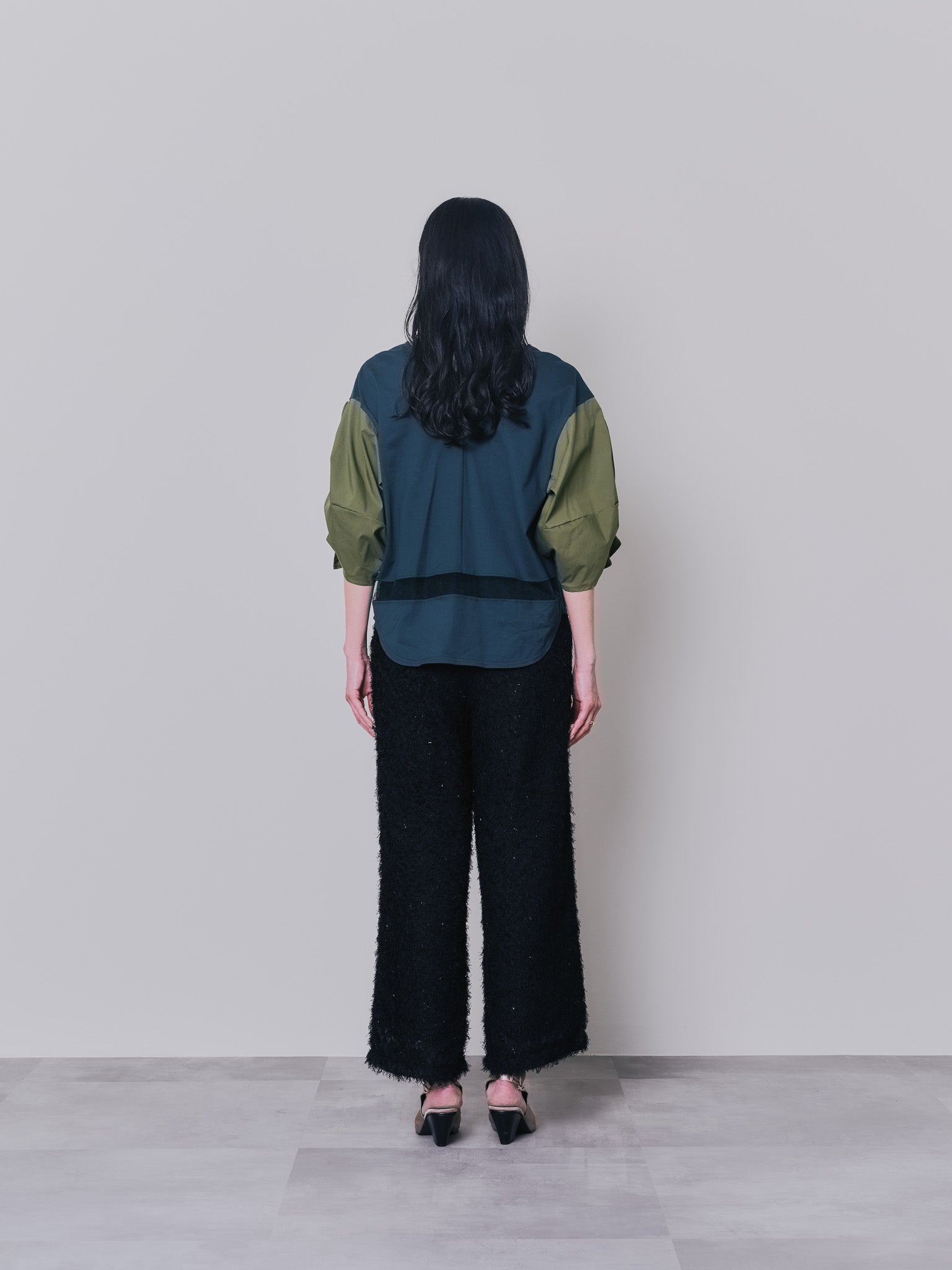 フリルスリーブ配色ステッチヘムシアートップス [603328] dark green