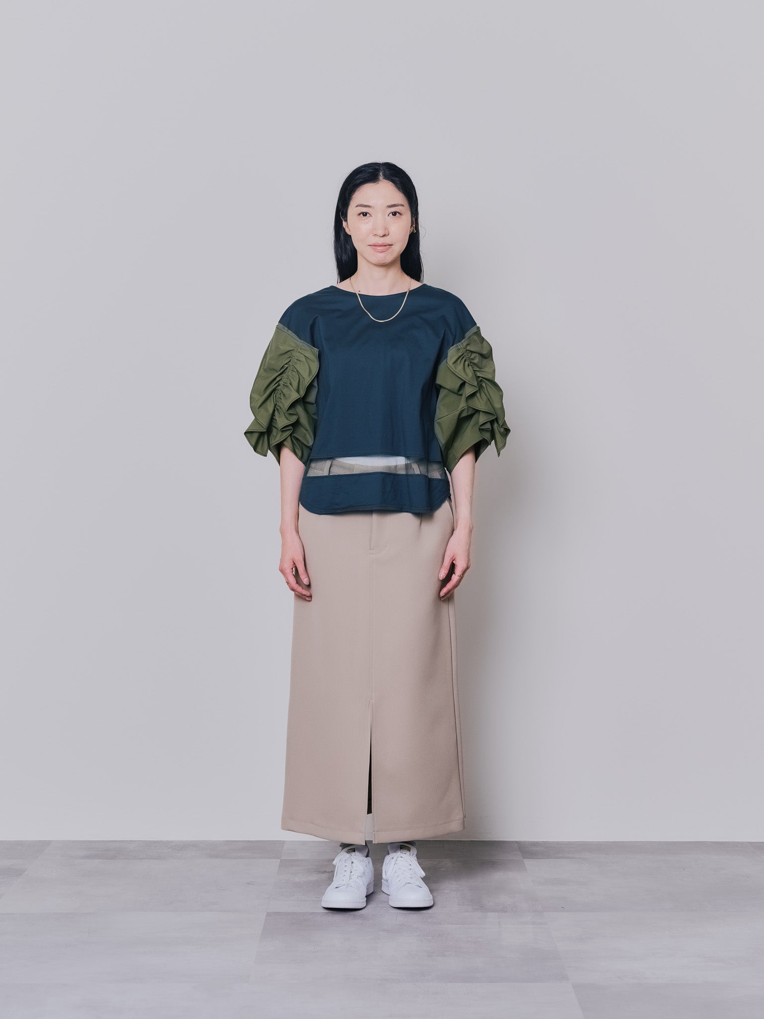 フリルスリーブ配色ステッチヘムシアートップス [603328] dark green