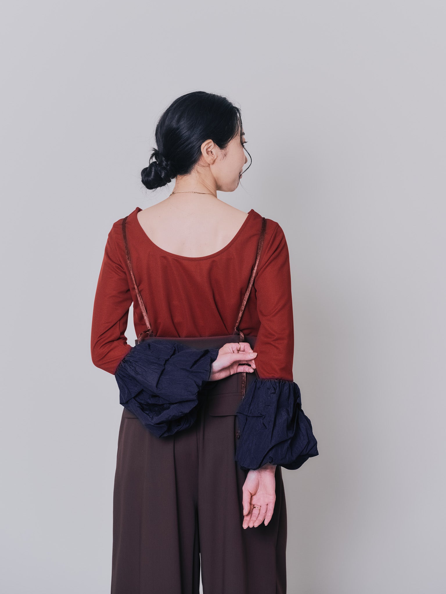 【TIME SALE 10/21 17:00まで!!】配色バルーンスリーブトップス [601371] wine red