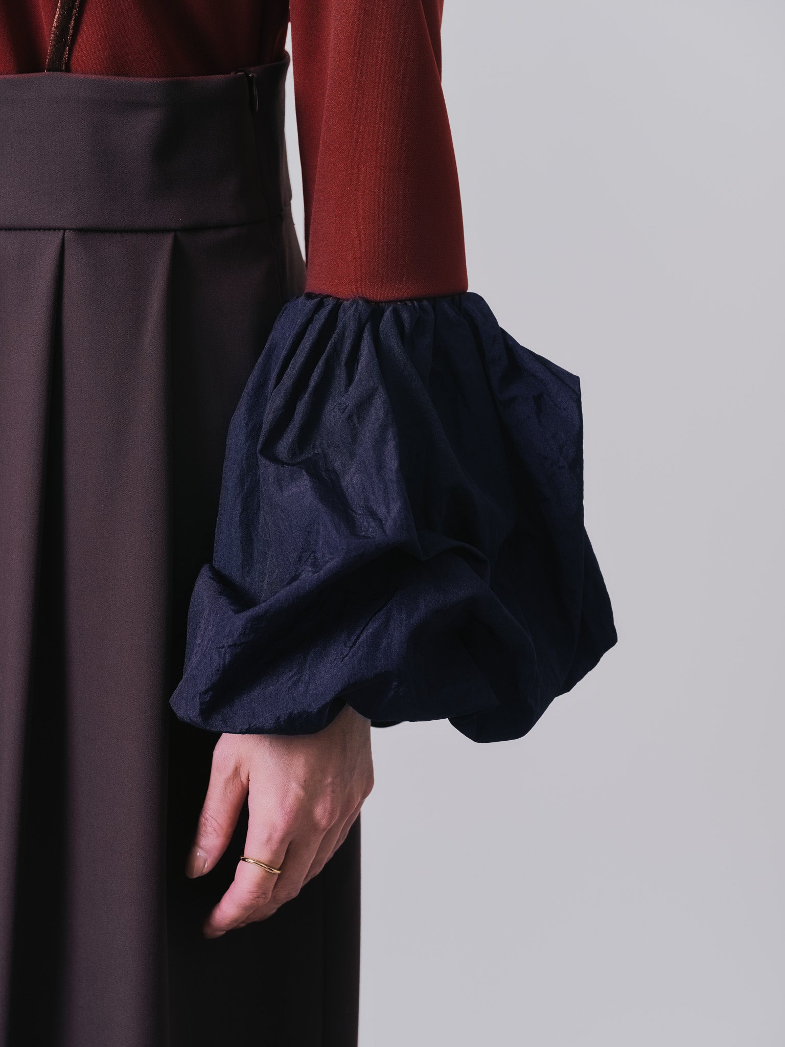 【TIME SALE 10/21 17:00まで!!】配色バルーンスリーブトップス [601371] wine red