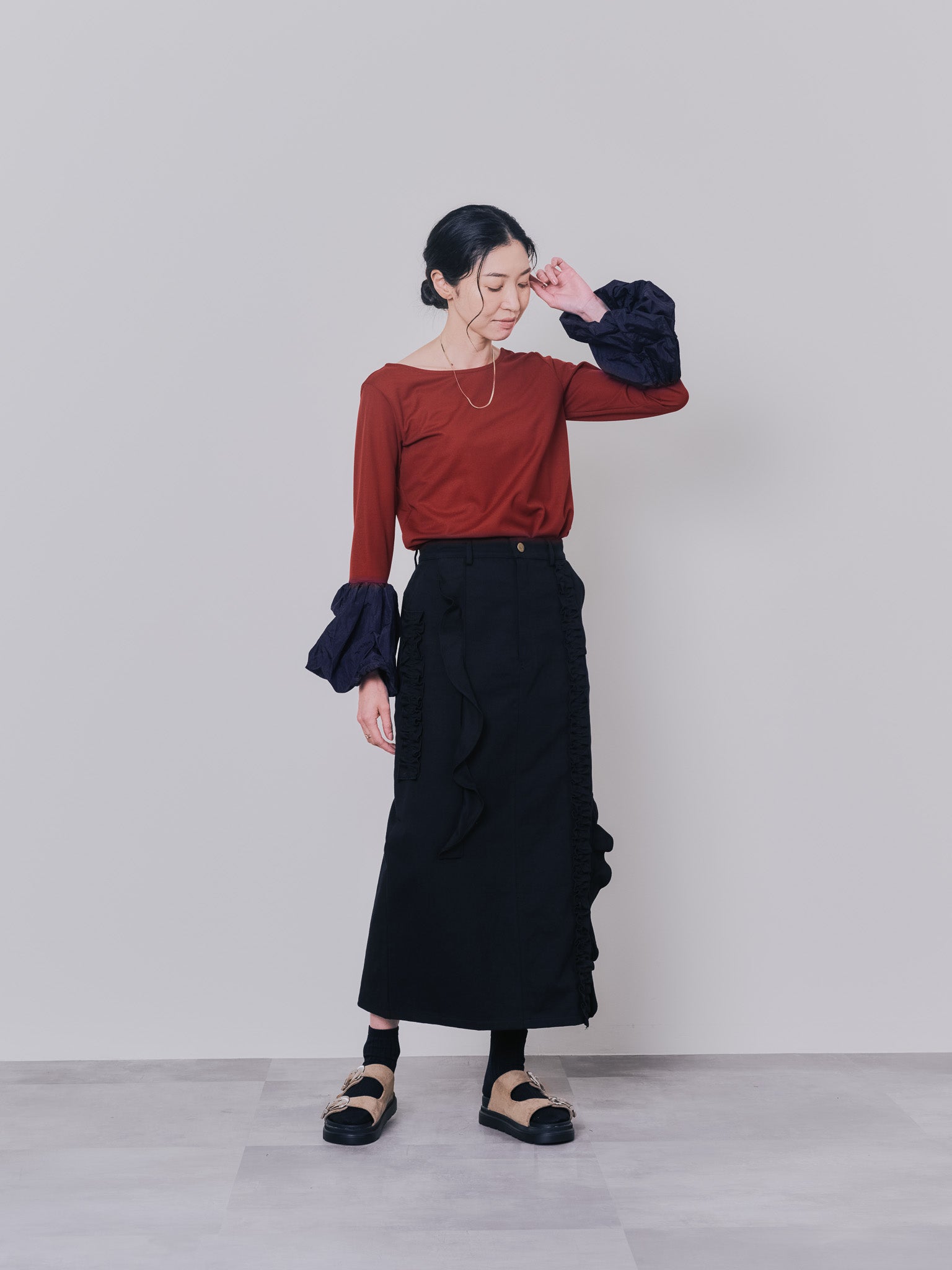 ミックスフリルカツラギタイトスカート [601358] black