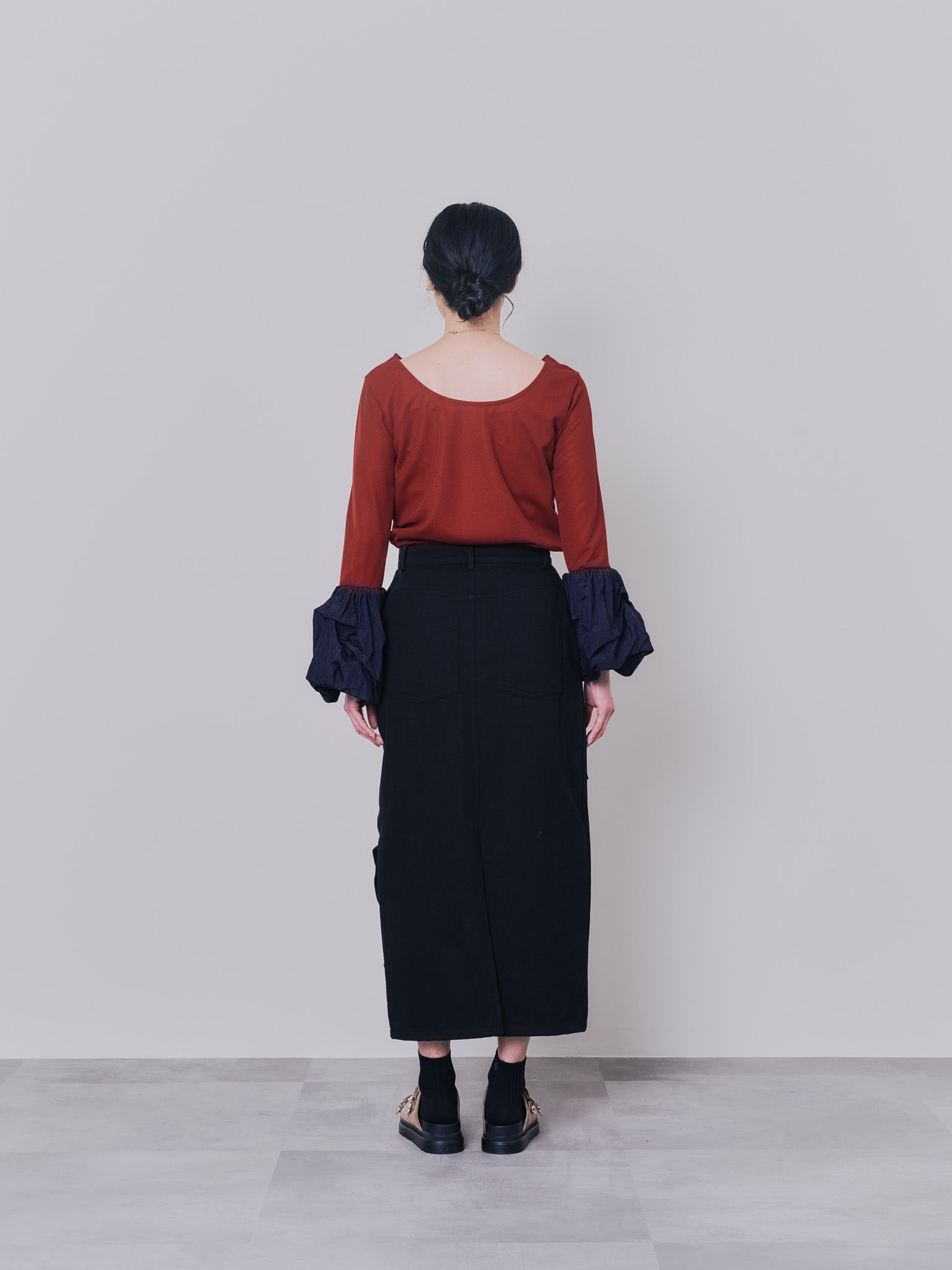 ミックスフリルカツラギタイトスカート [601358] black