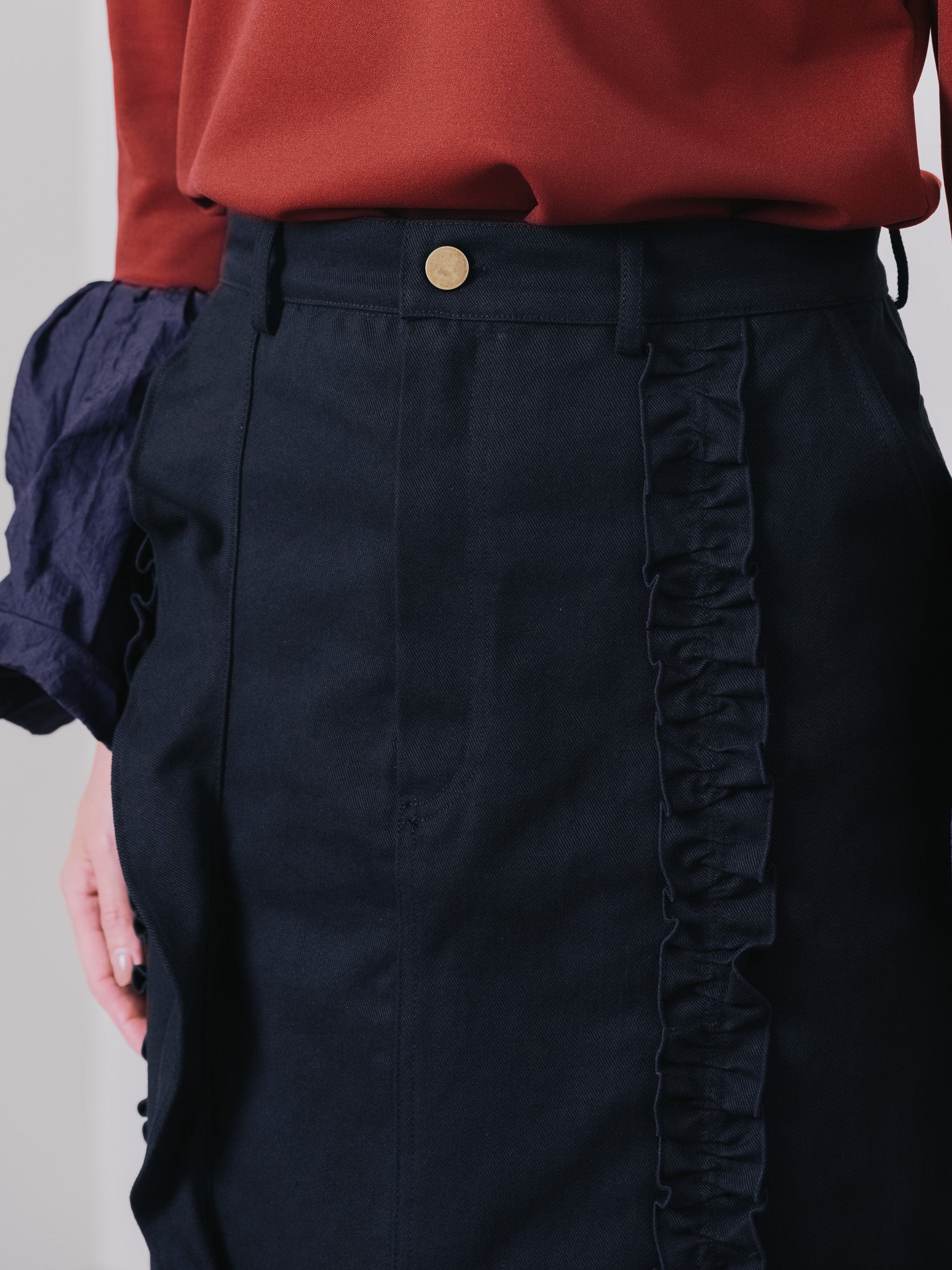 ミックスフリルカツラギタイトスカート [601358] black