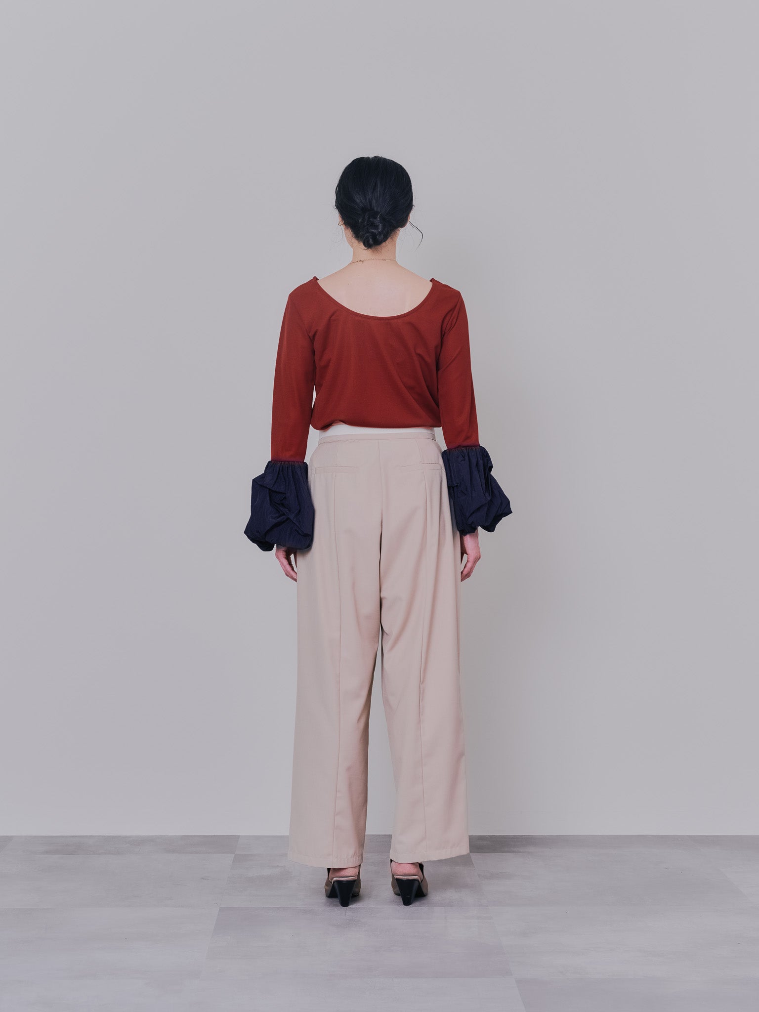 マーベストライクタックボリュームパンツ [601376] beige